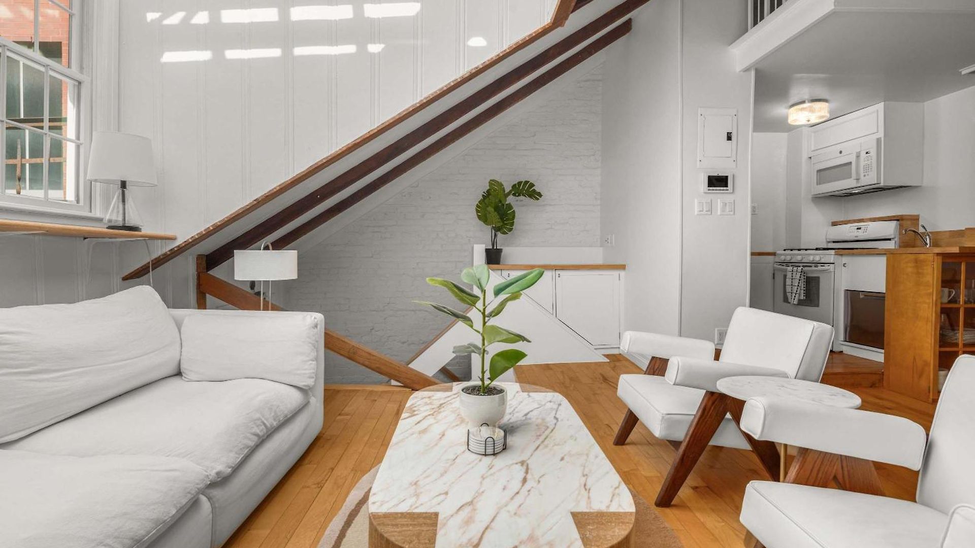 Macdougal Classic 1br Brick Loft In Greenwich Village