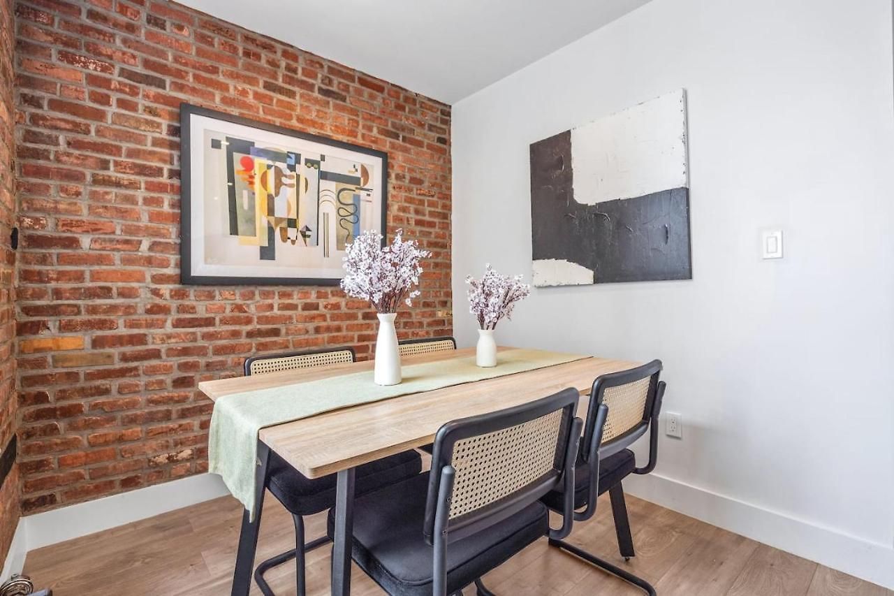 Apartment Bright Bedford Lofts With Laundry