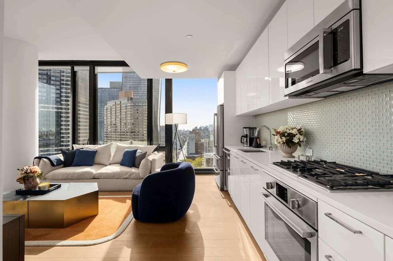 Embassy I 21st Floor 2br With Doorman Gym Pool Apartment *