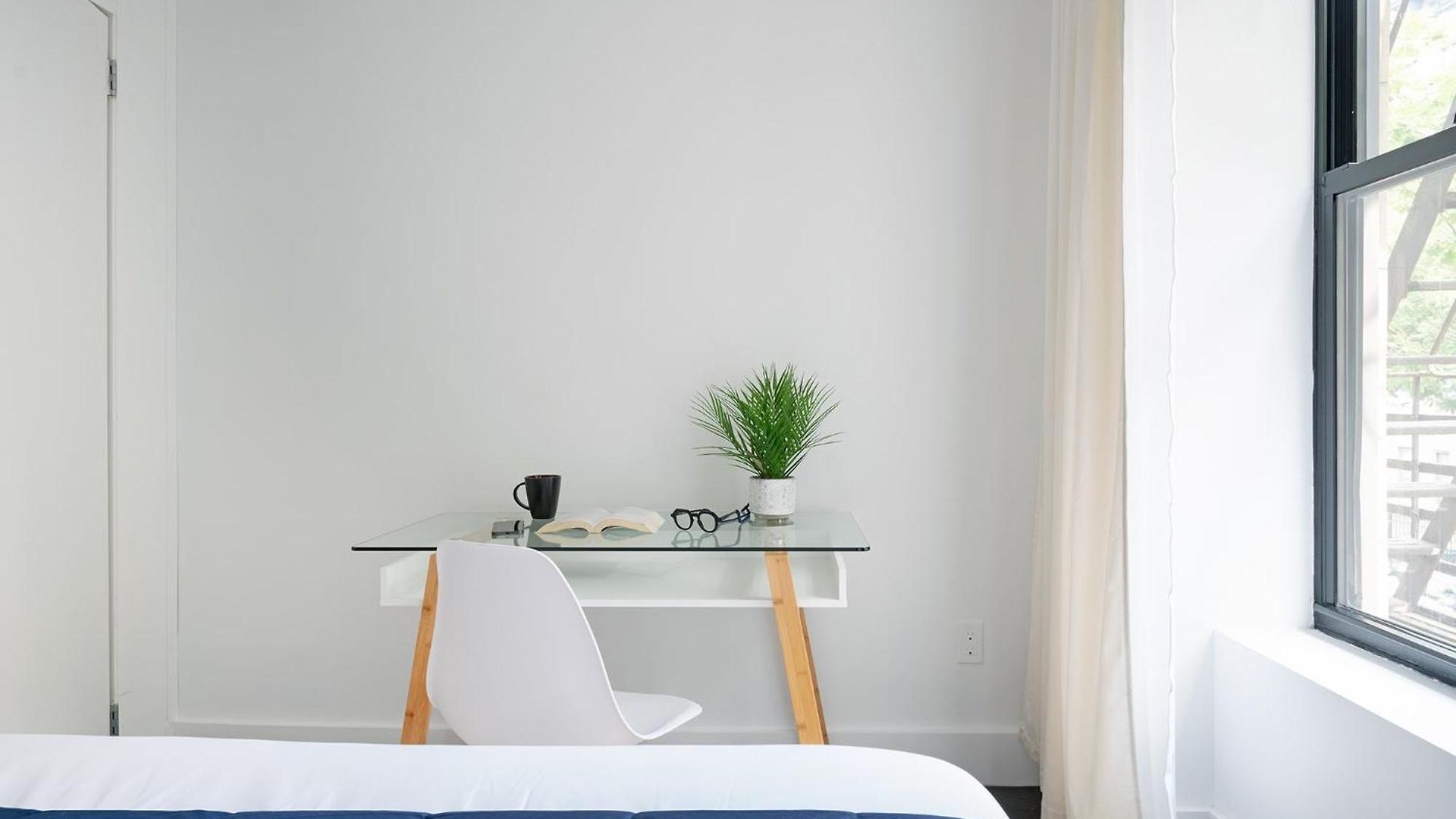 444 Midtown Apartment *