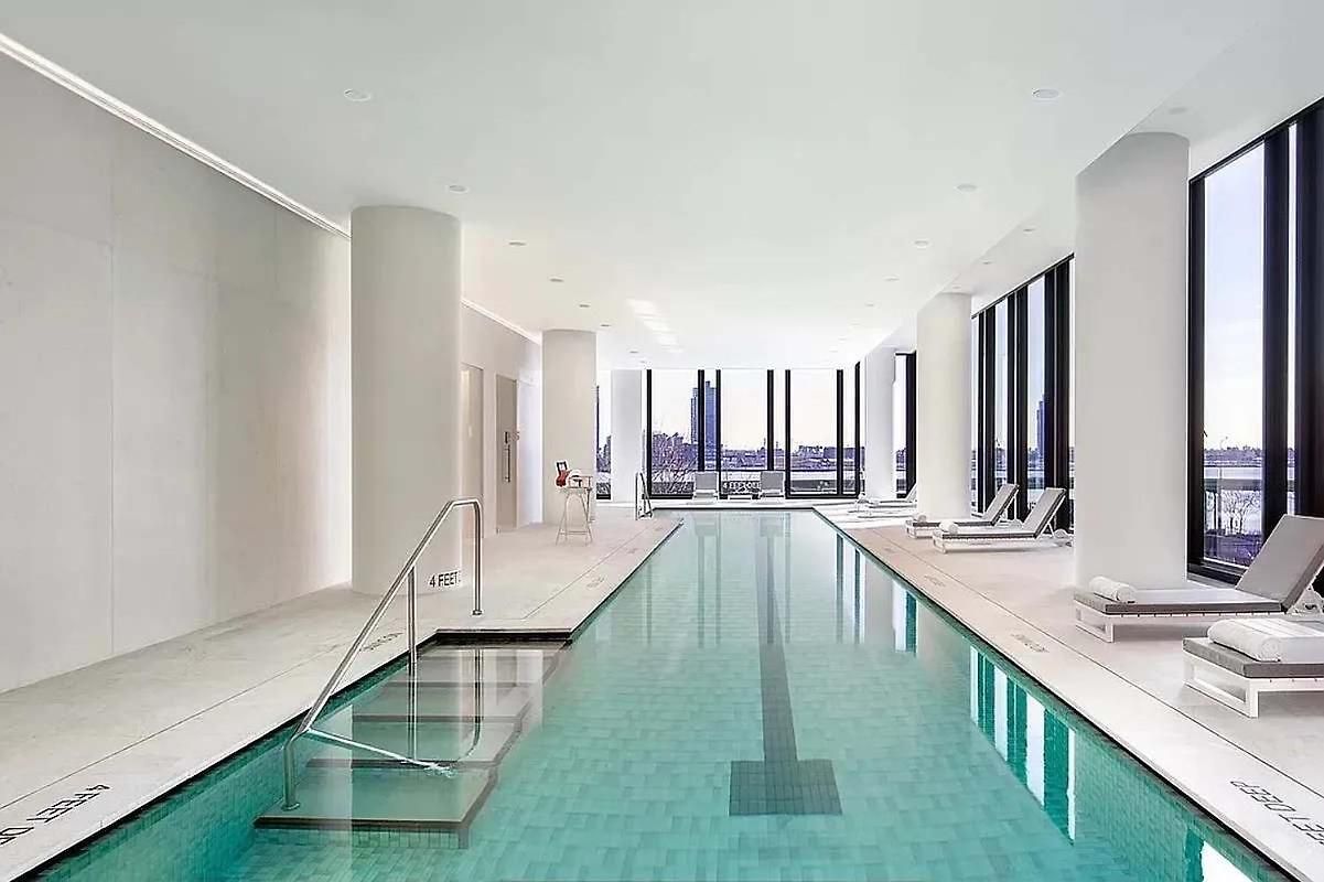 Embassy I 21st Floor 2br With Doorman Gym Pool Apartment
