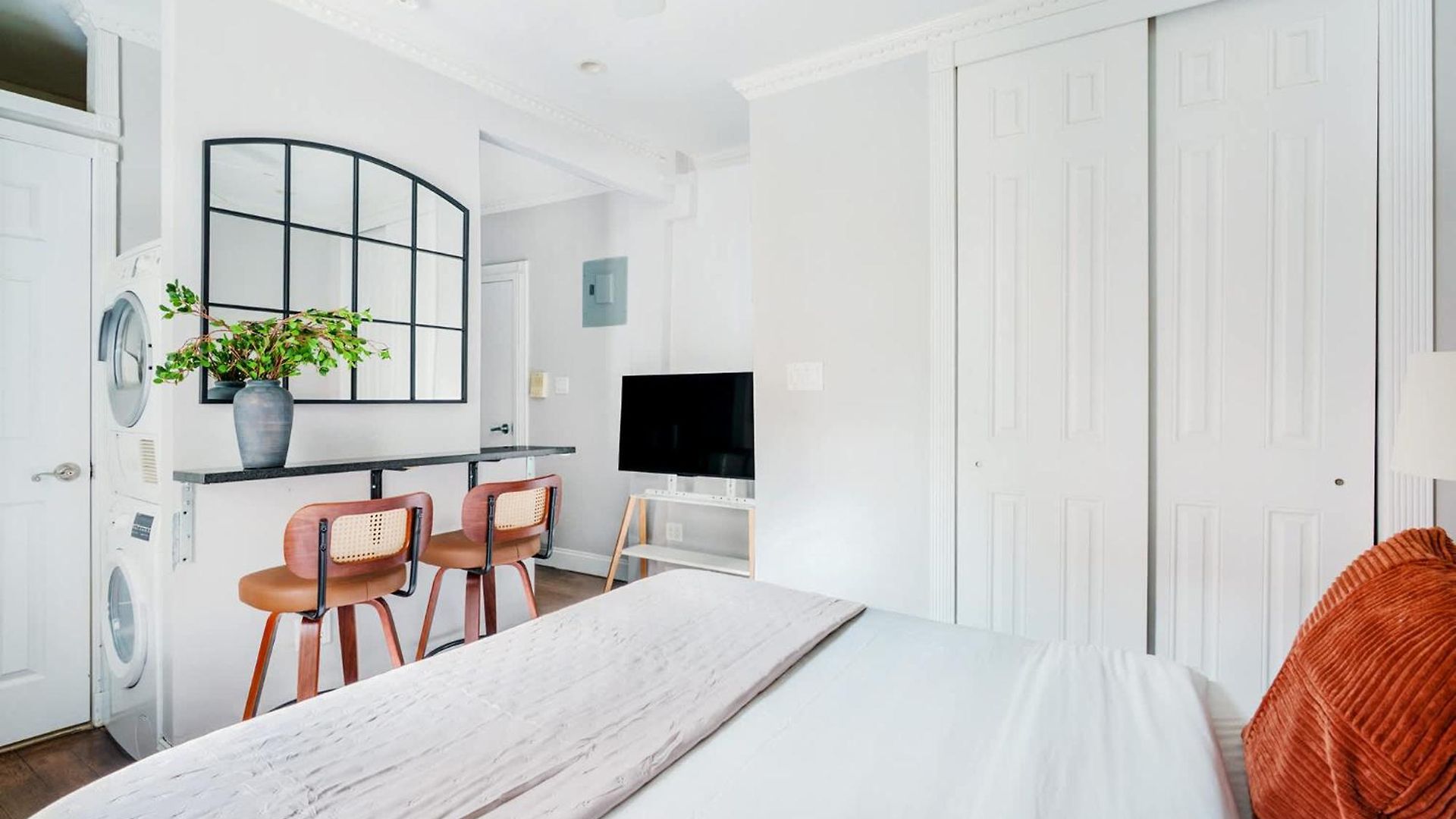 234 Mott-9 Prime Soho Cozy New Wd In-unit *