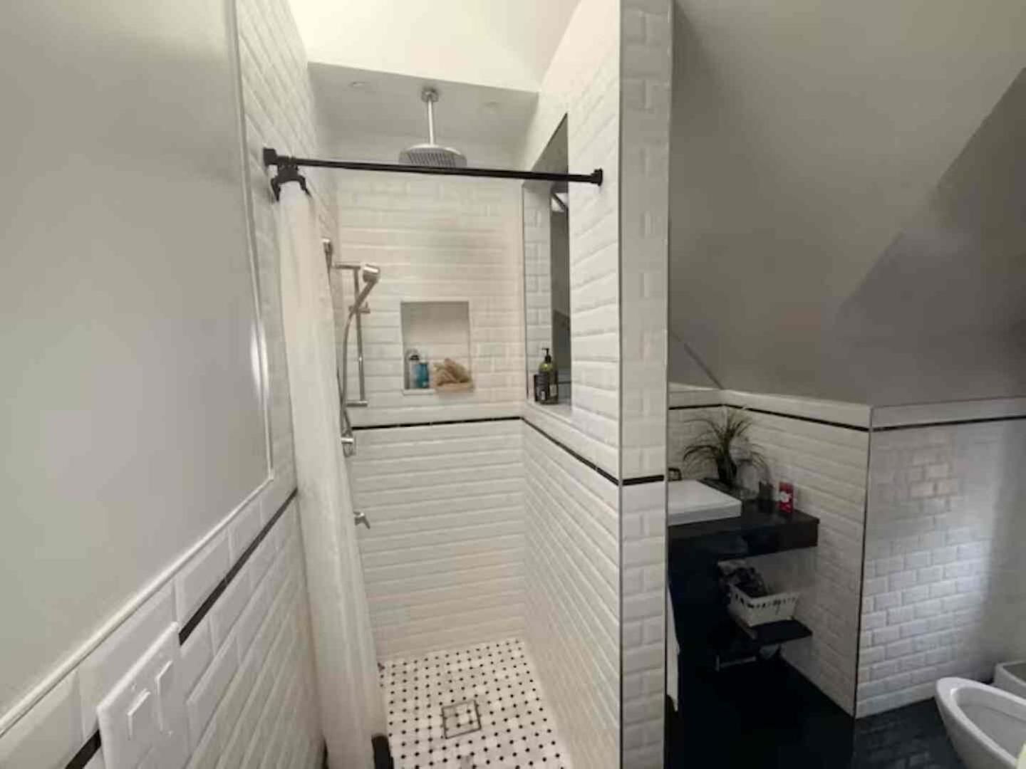 Cozy In Kew Gardens 20 Minutes To Midtown Manhattan Apartment *