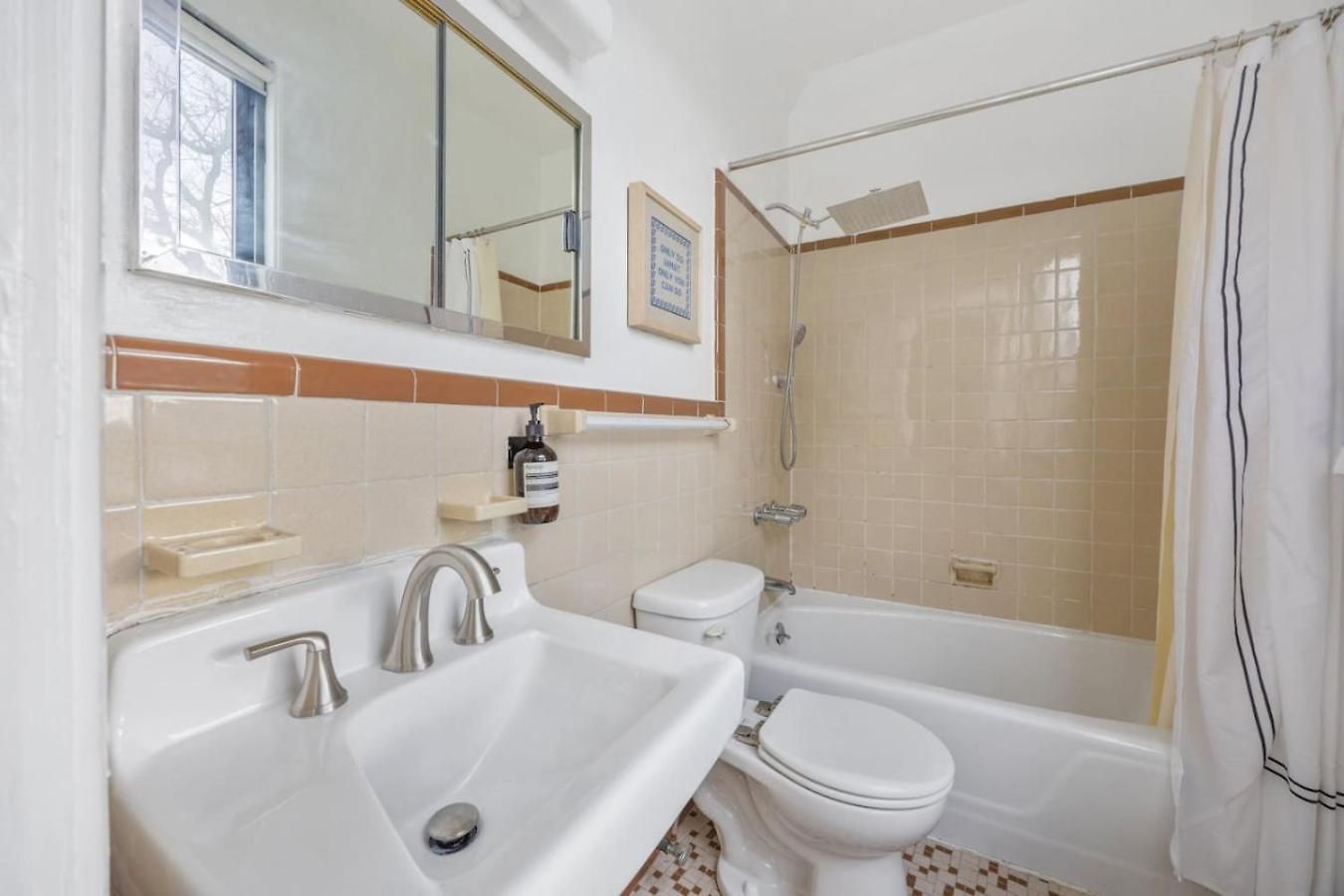 Cozy West Village Hudson River Views Apartment