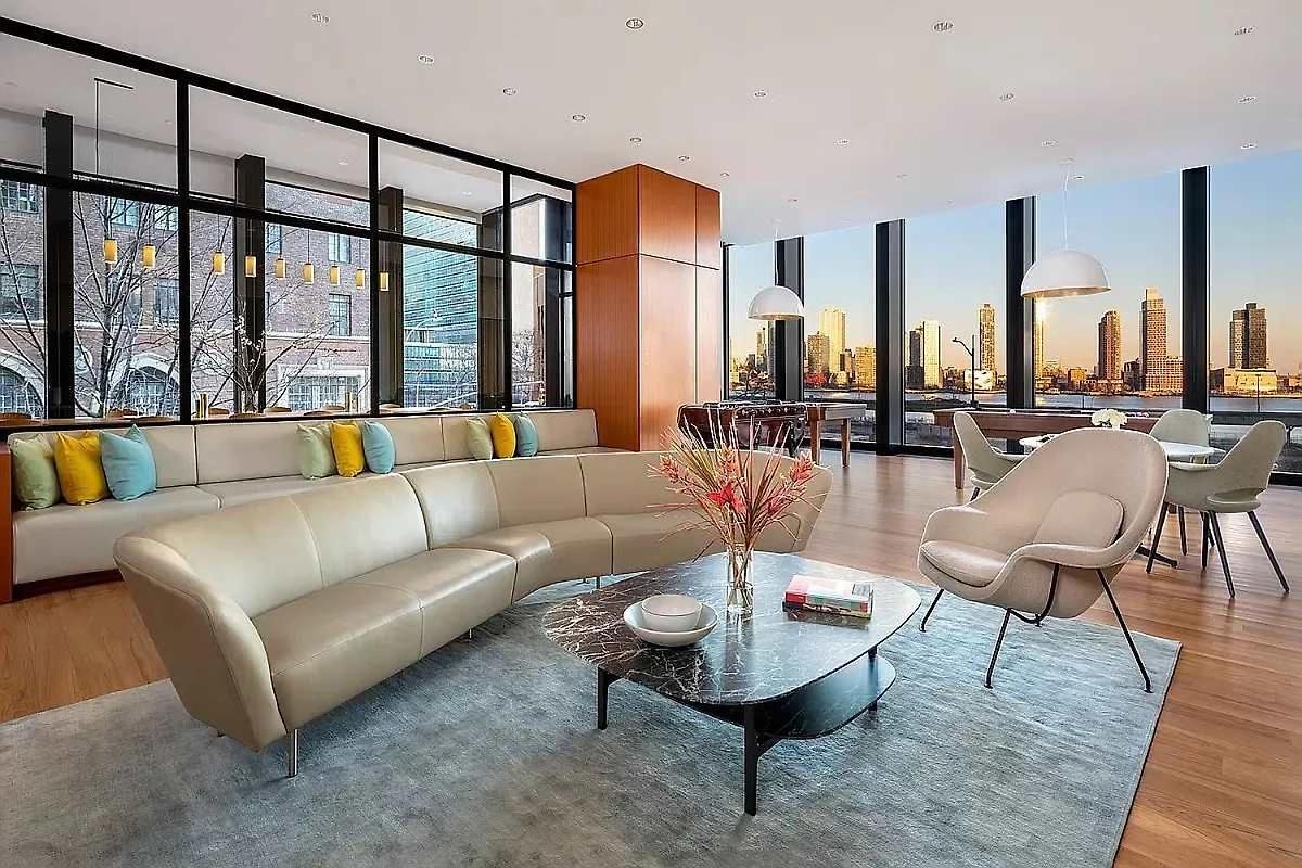 Embassy I 21st Floor 2br With Doorman Gym Pool