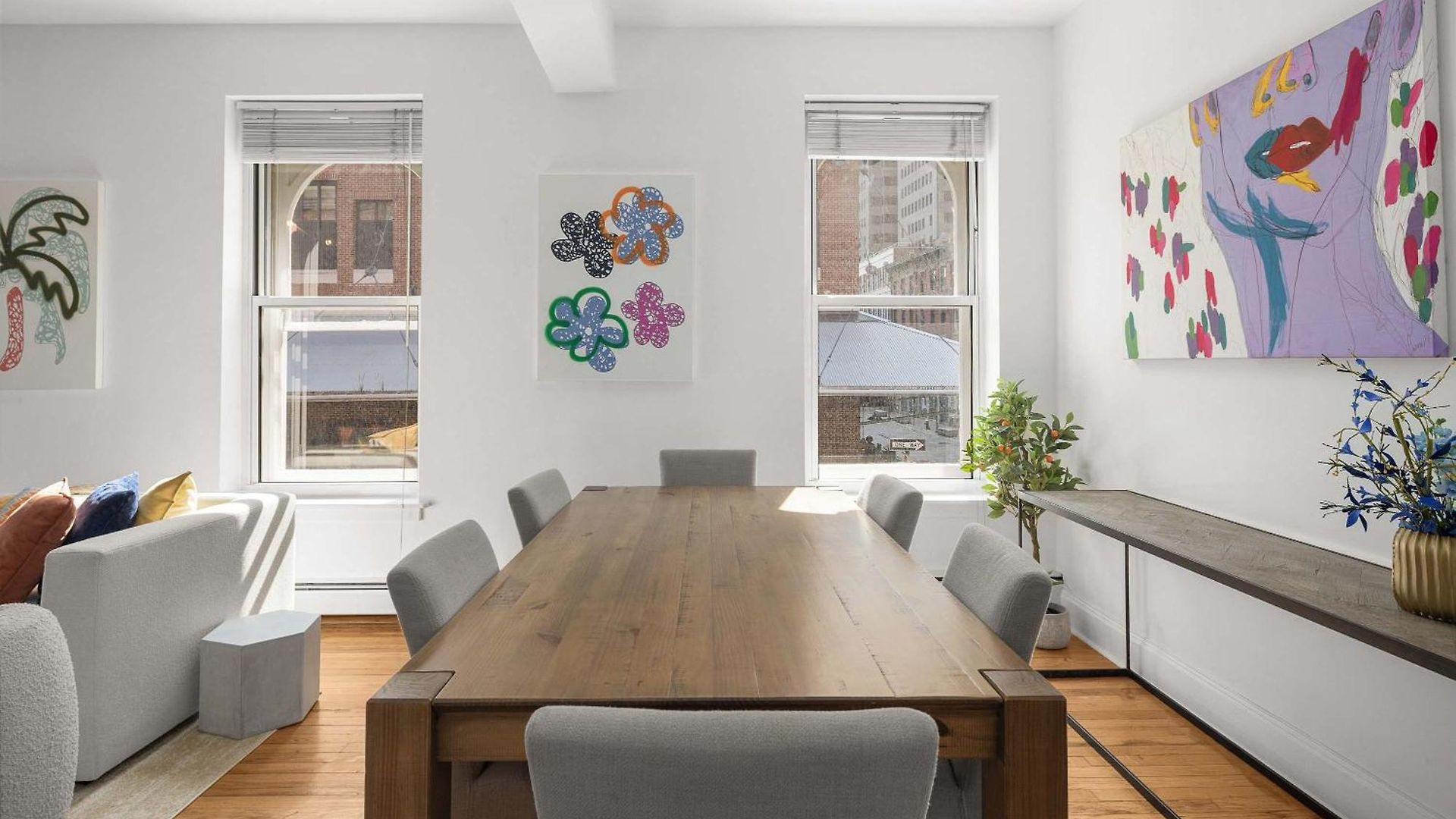 Seaport Place By Stayhaus Floor-through 1br Loft * New York