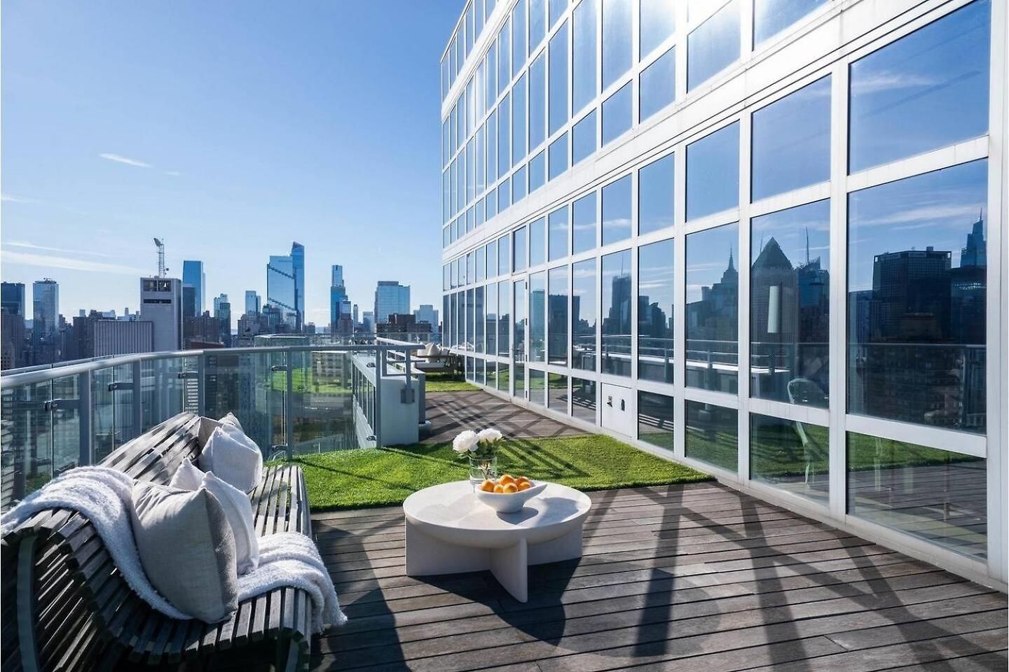 Apartment Luxury Penthouse With Panoramic Hudson River Views