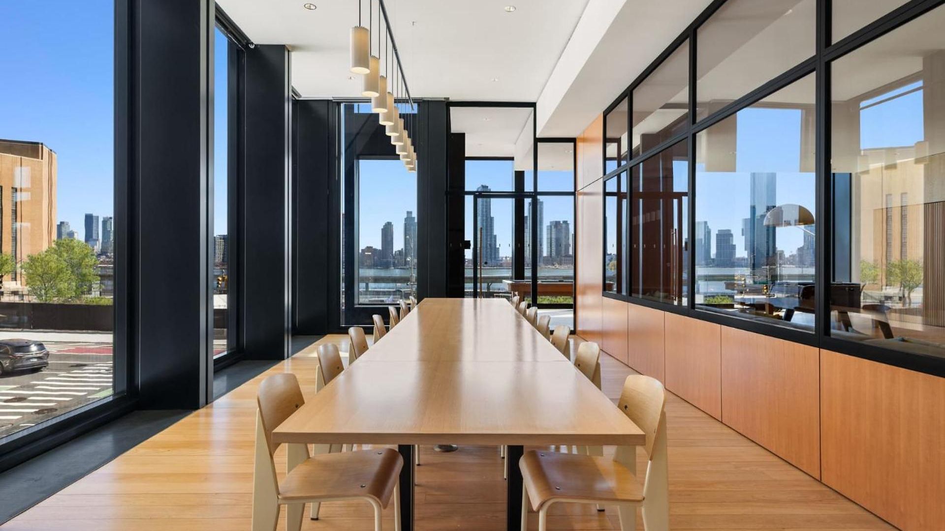 Apartment Embassy Ii 24th Floor 2br With Doorman Gym Pool New York