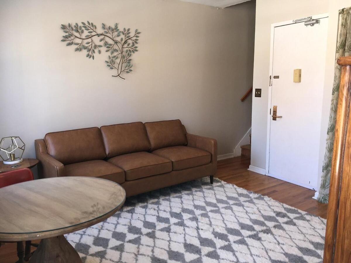 Cozy Private Spacious Apartment