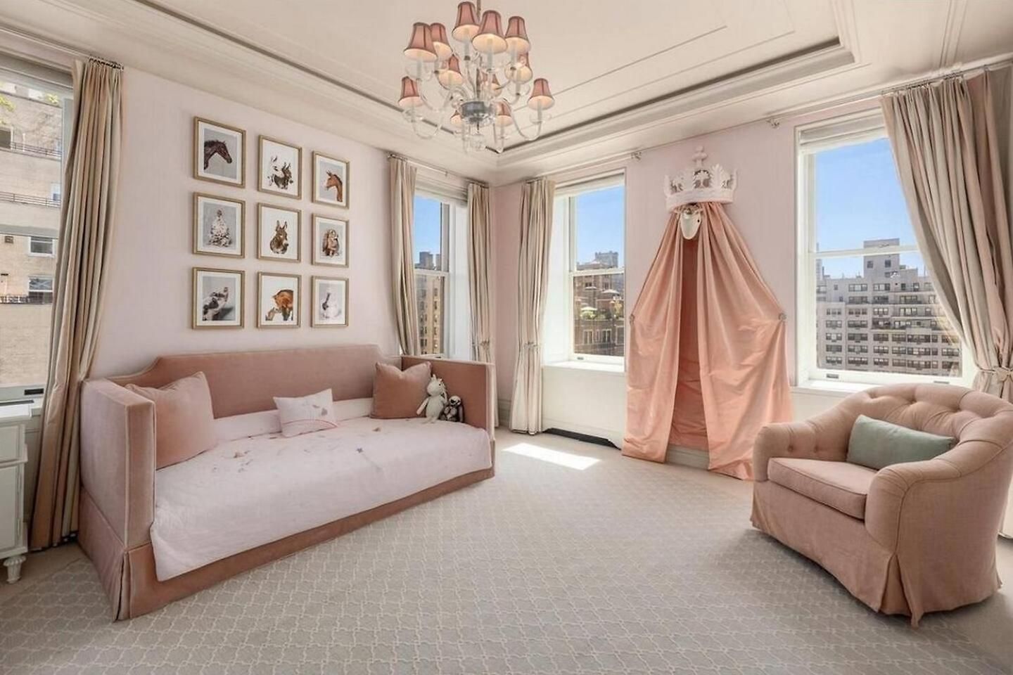 Ultra-luxury Fifth Avenue