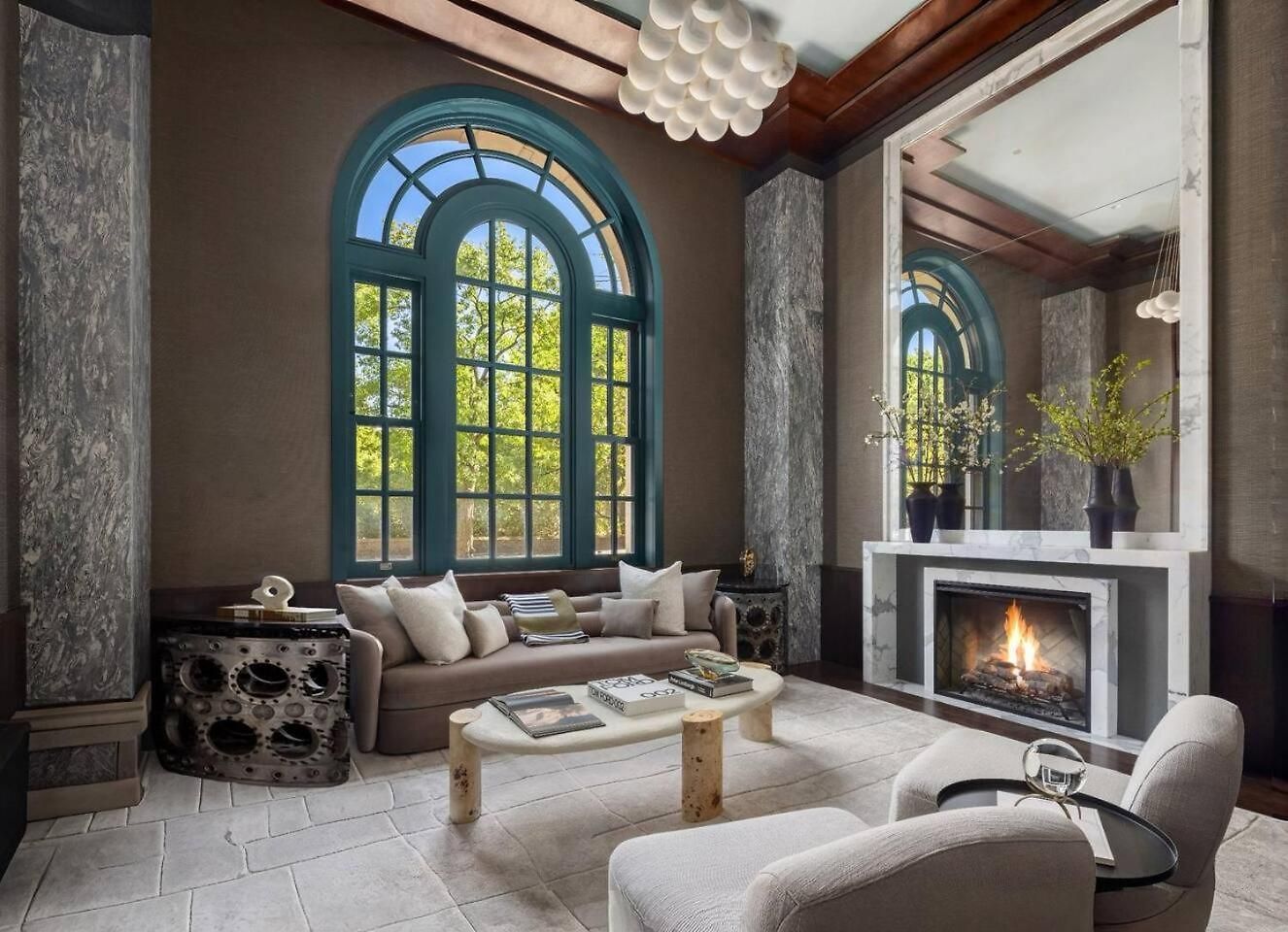 Park Maisonette Apartment *