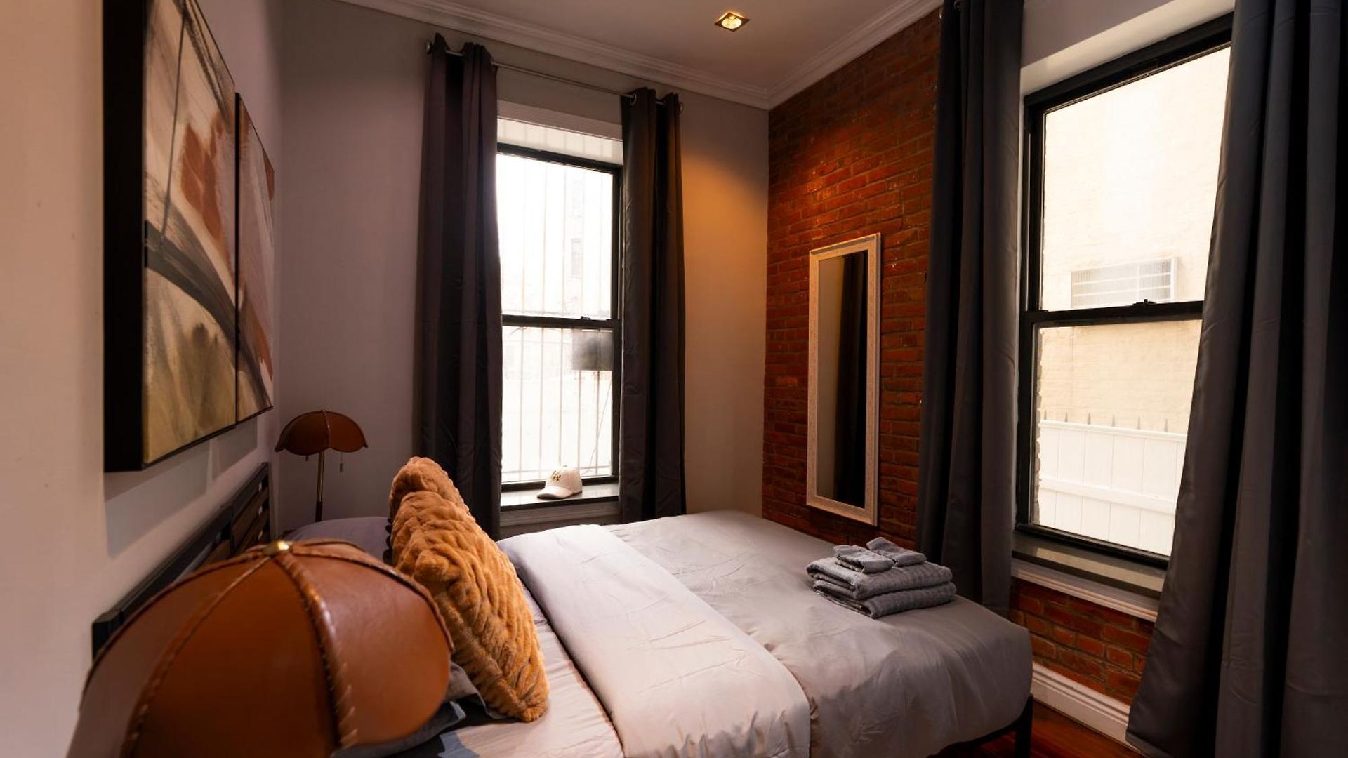 Park - 4 Bedroom With Self Check-in Apartment *