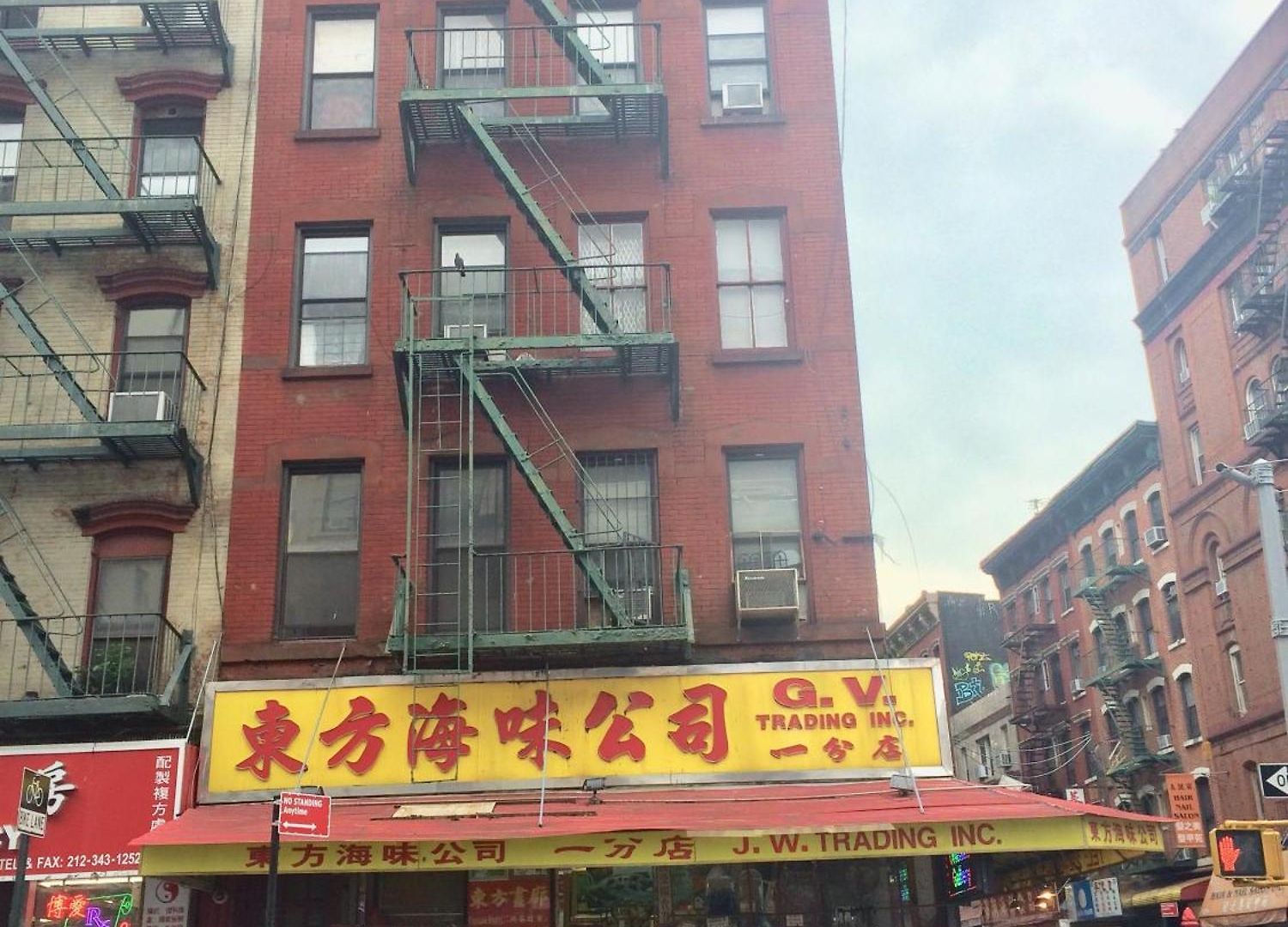 Big In Little Italy, Chinatown, Soho, Tribeca, Nyc Apartment *
