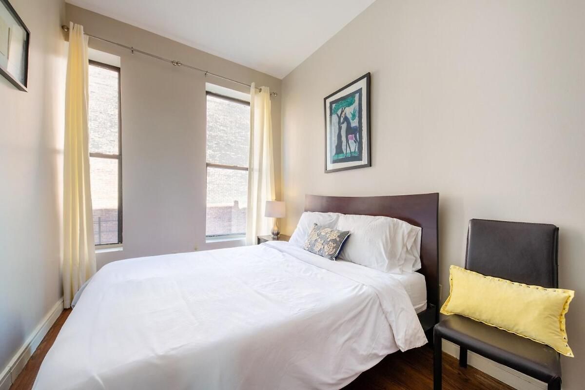 Beautiful 2-bedroom Townhouse Nyc Apartment New York