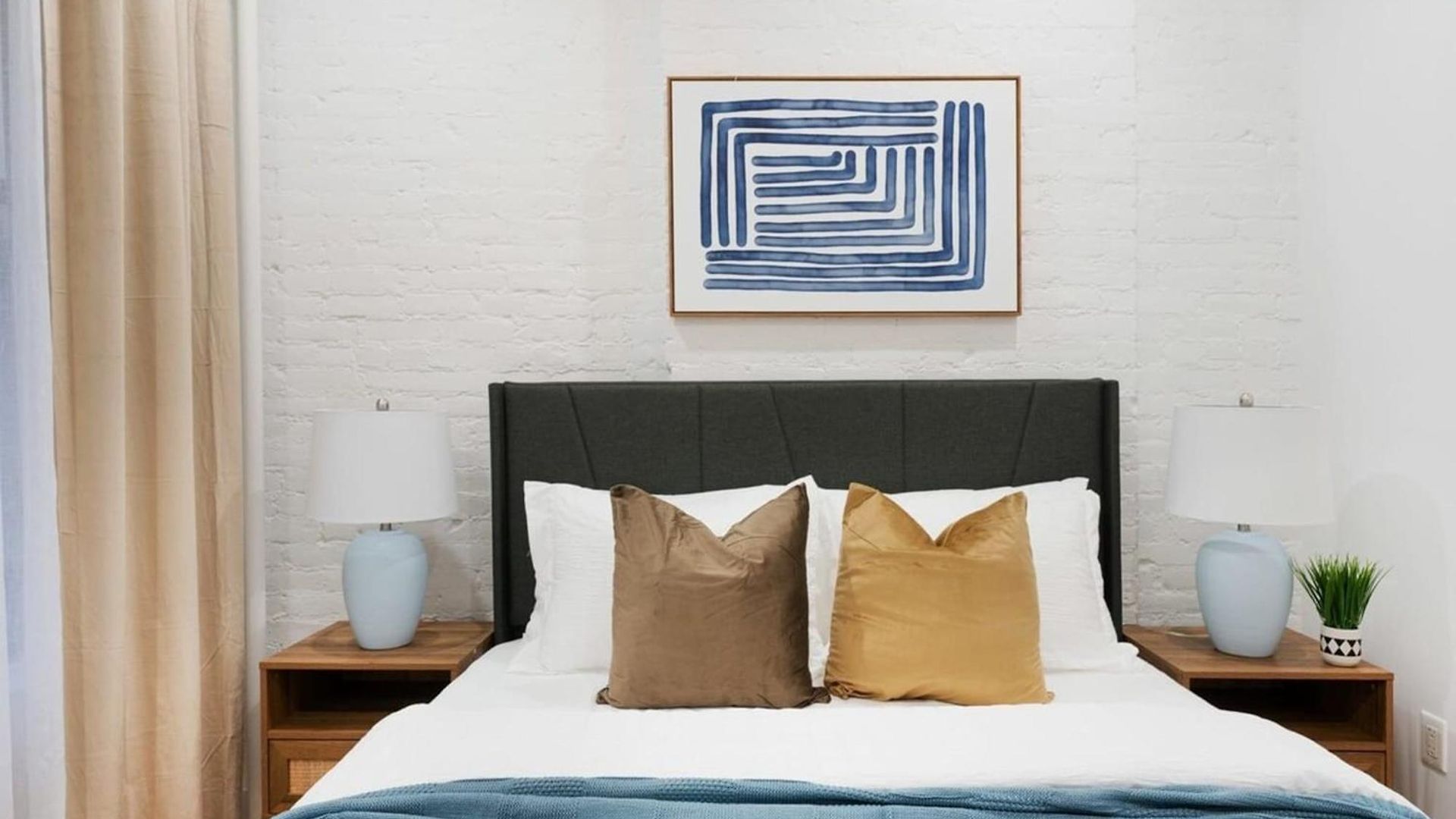 444 Midtown Apartment