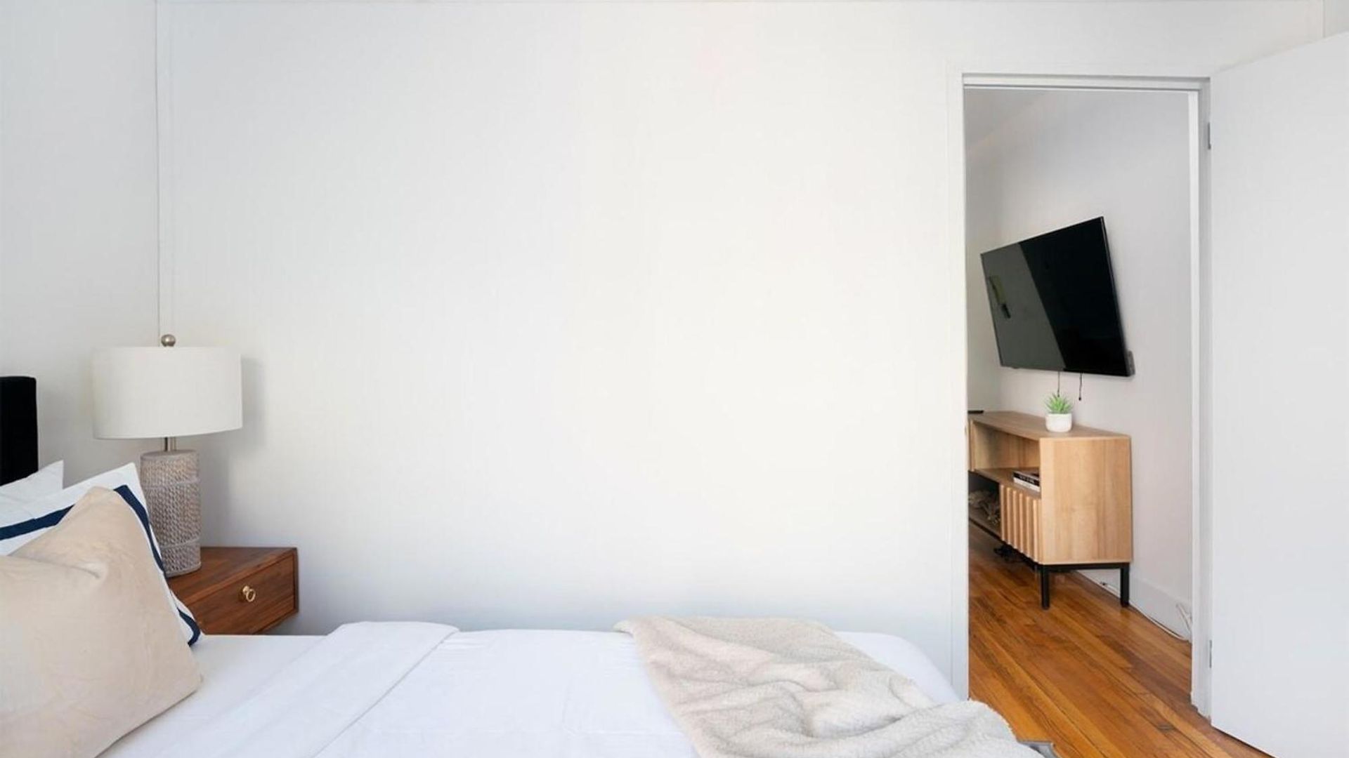 444 Midtown Apartment