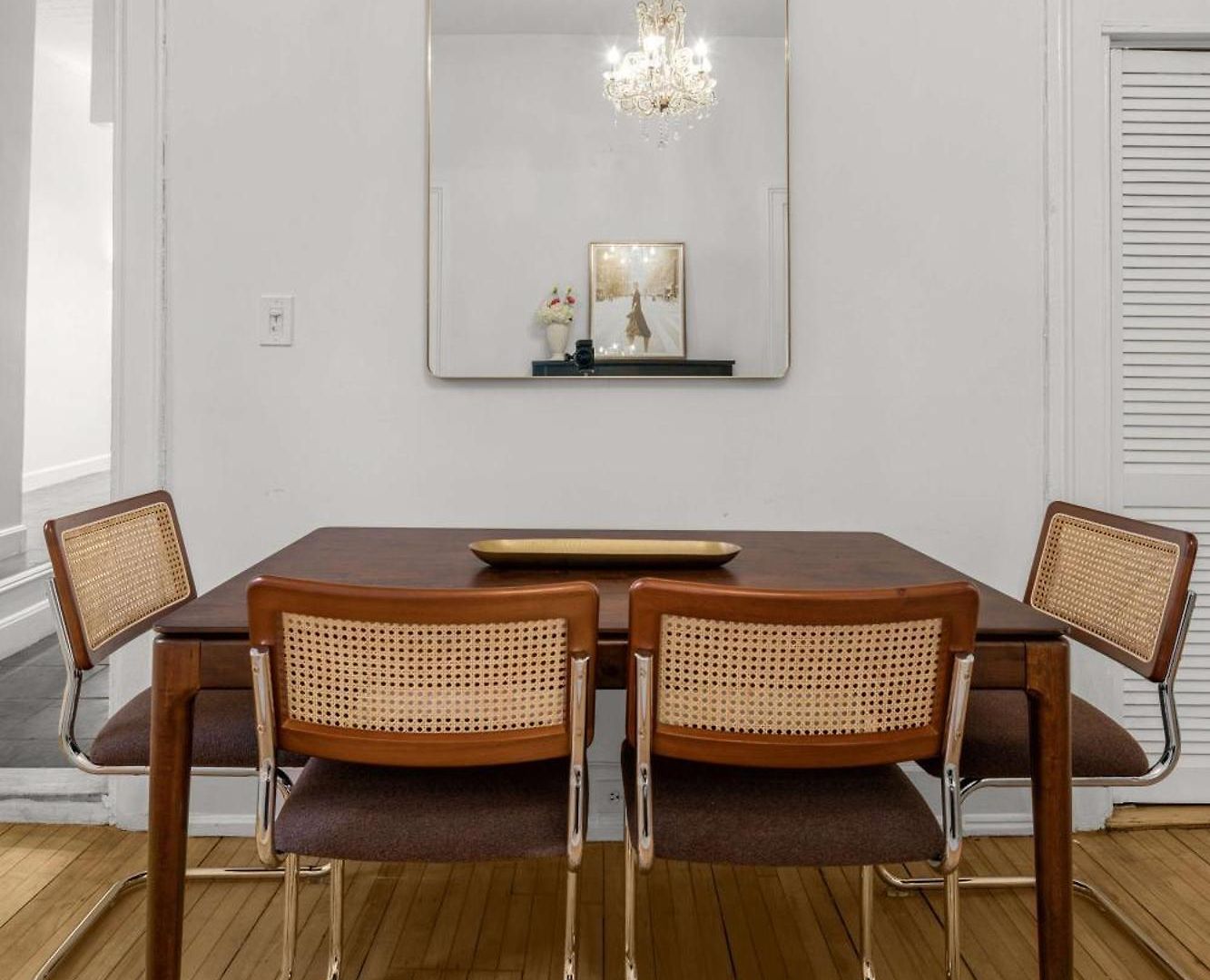 Apex Executive - Washington Square Park Ny *