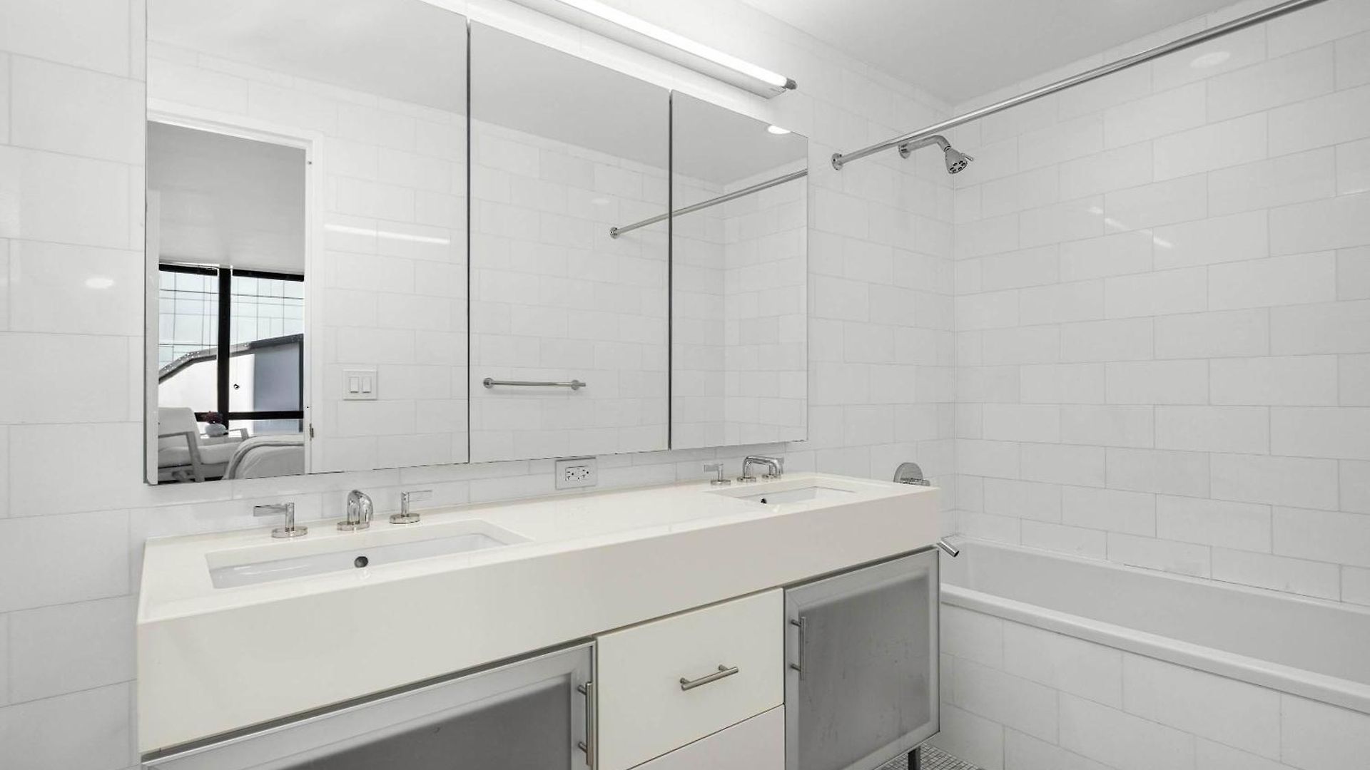 Apex Executive - Lenox Hill Ny *