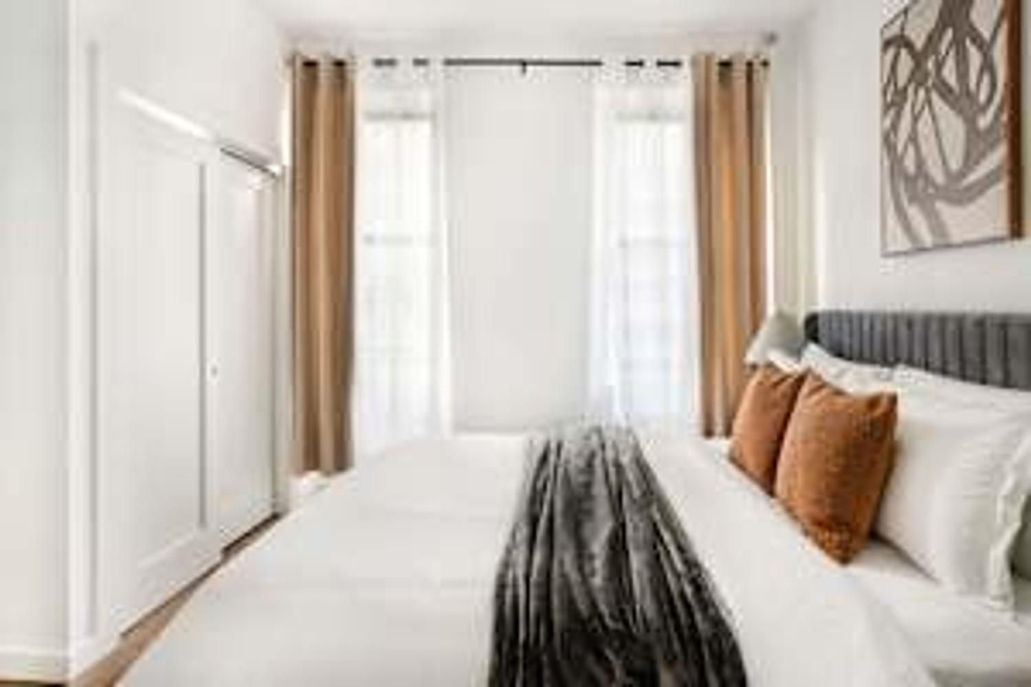 Apartment 1290 Ues *