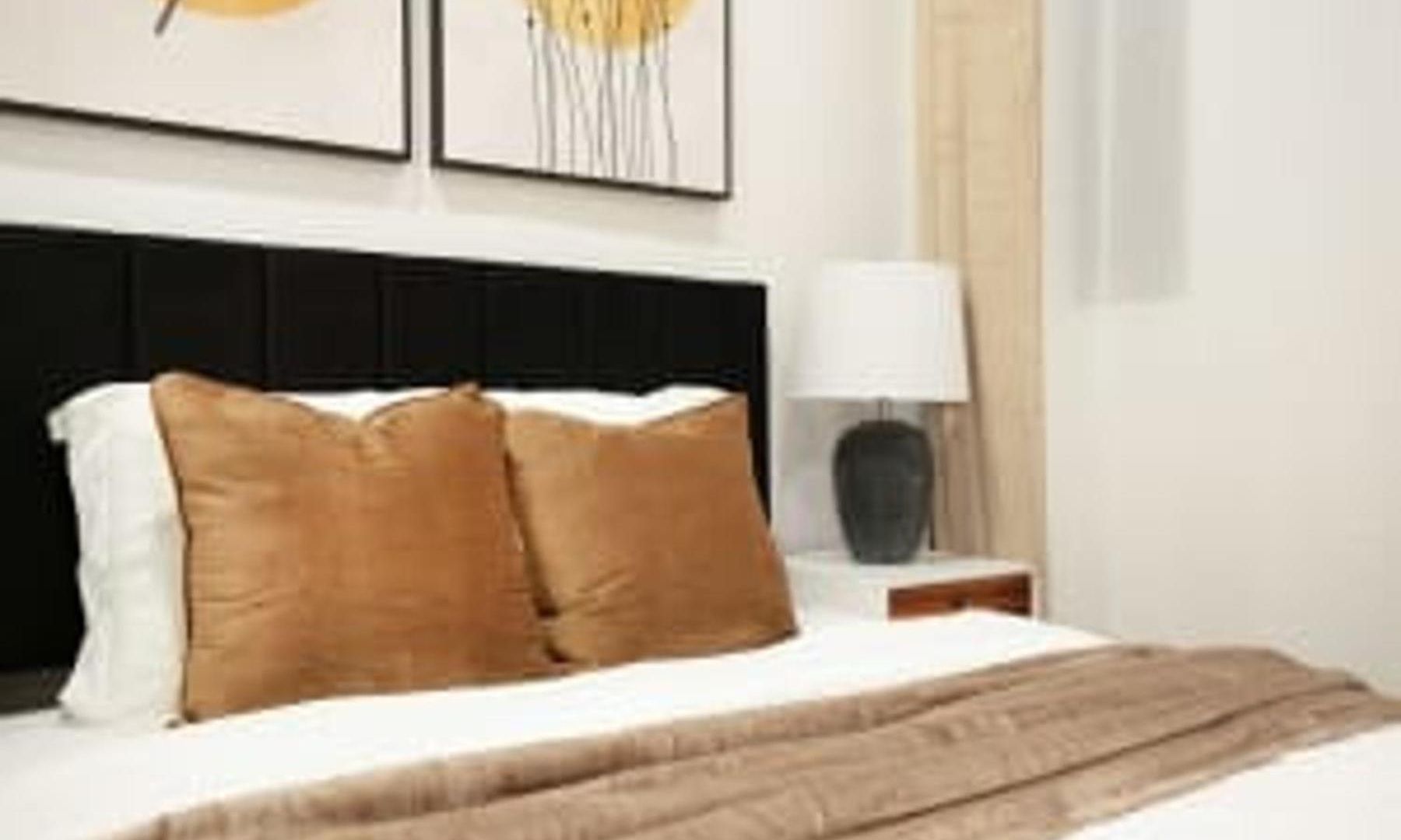 1290 Ues Apartment