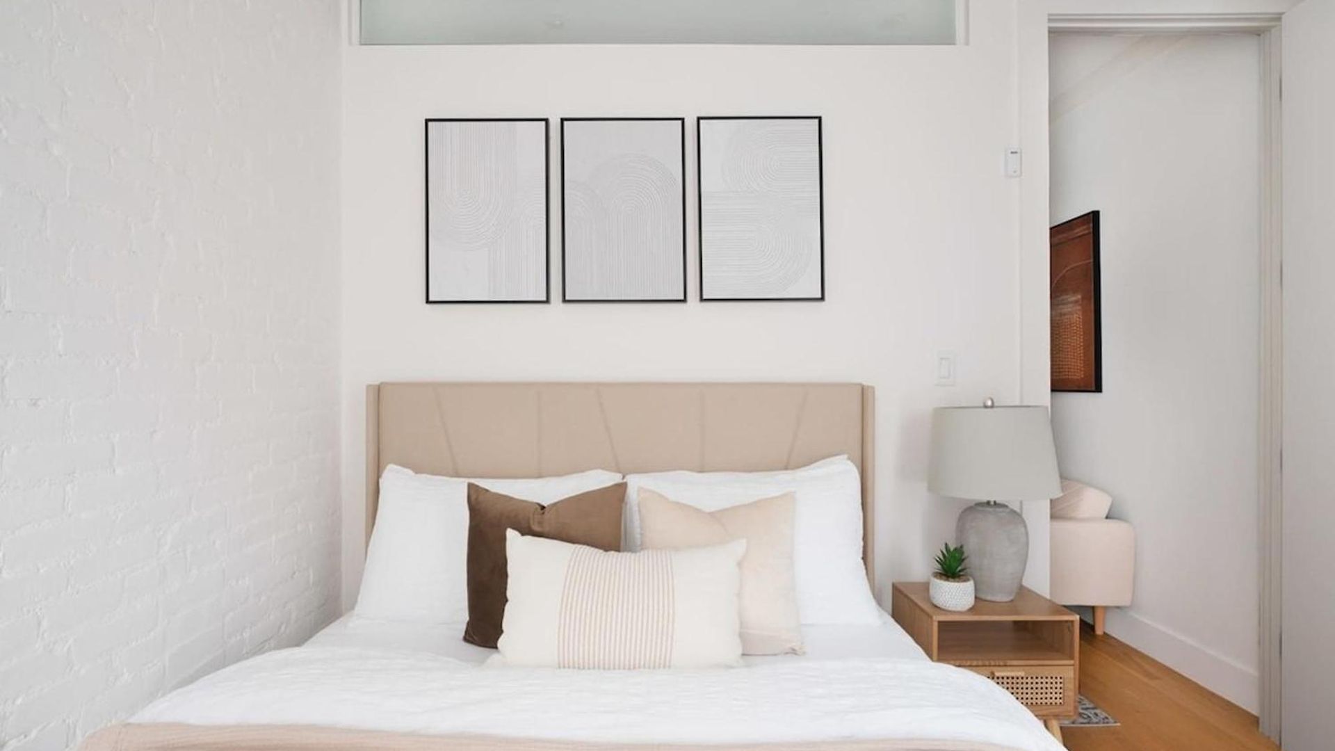 1290 Ues Apartment