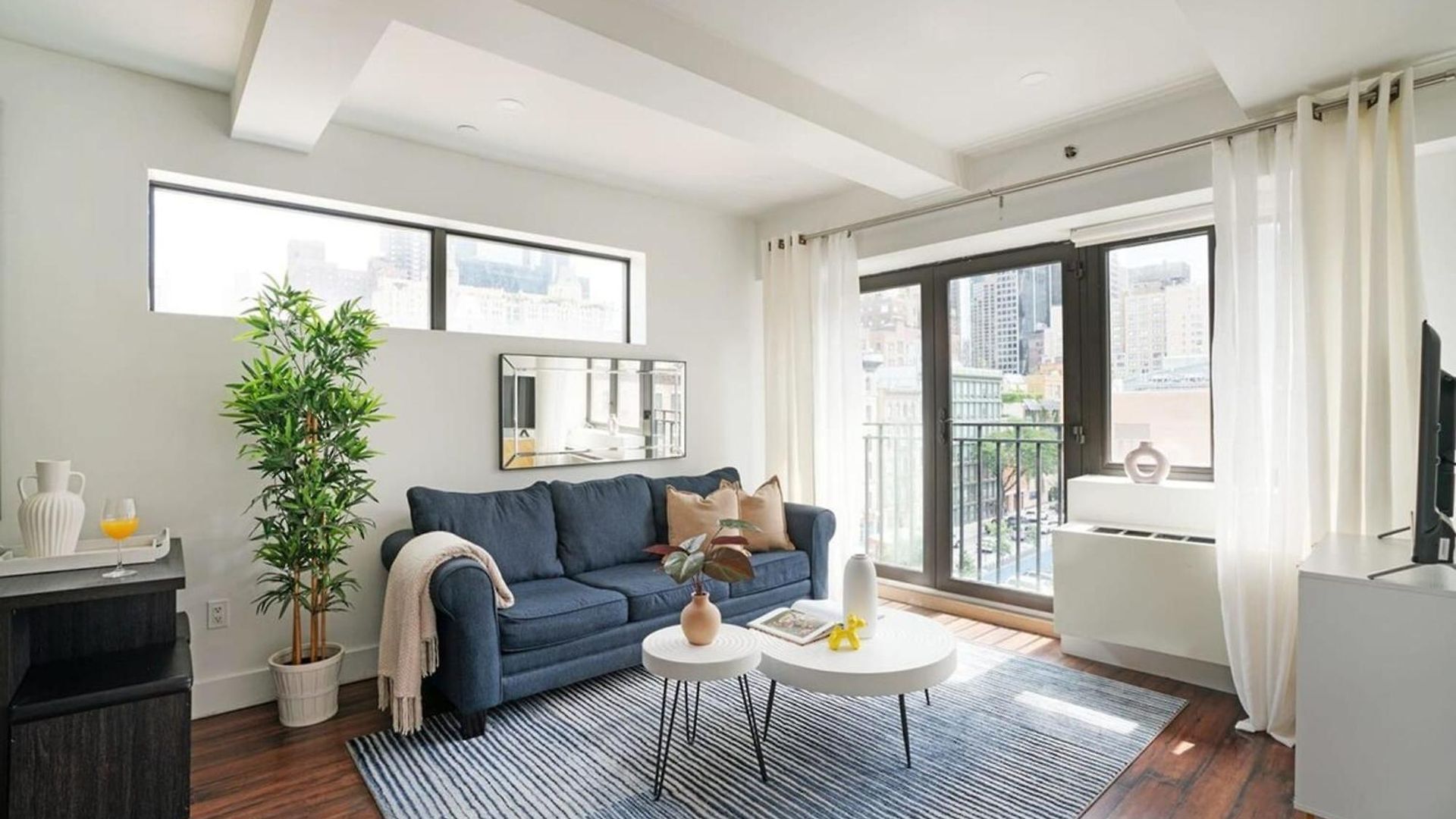 Apartment 809 Midtown *