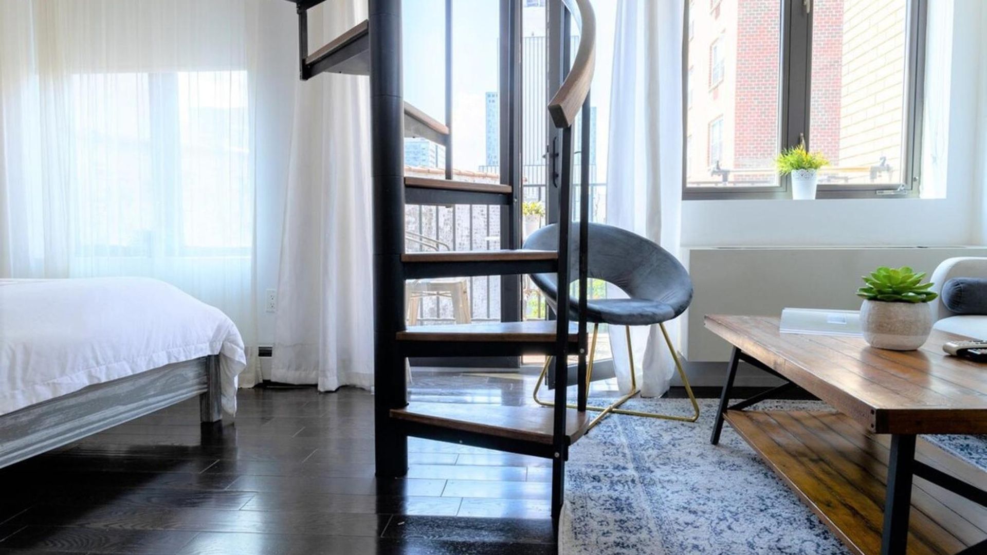 Apartment 809 Midtown