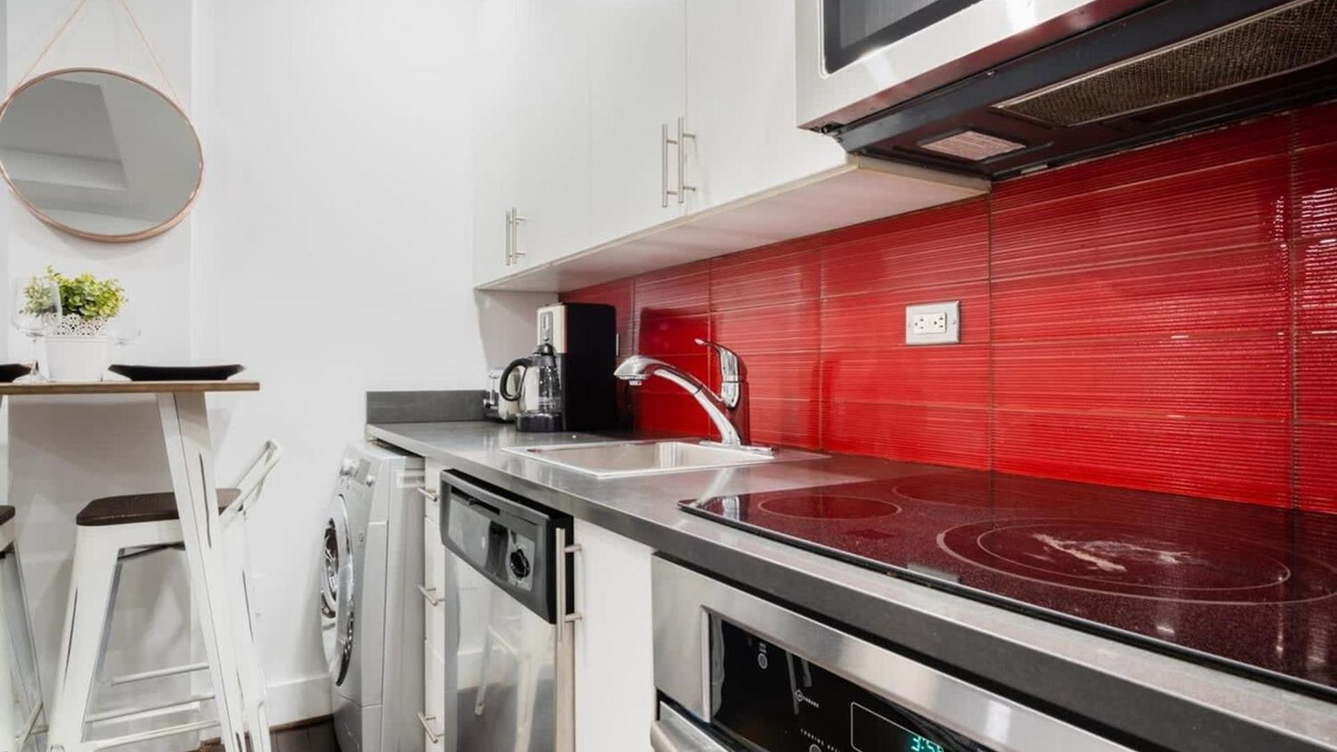 809 Midtown * New York