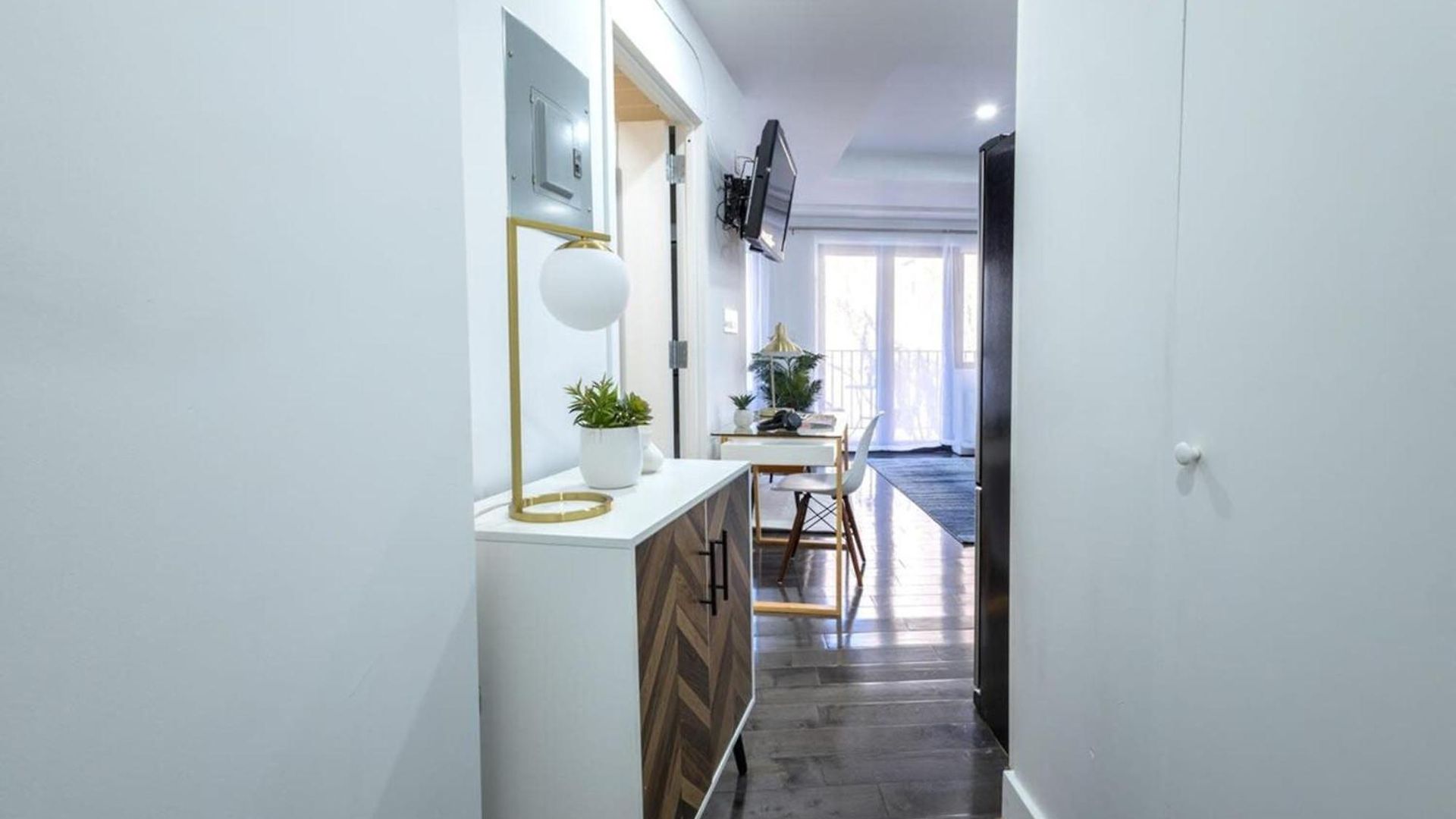 Apartment 809 Midtown