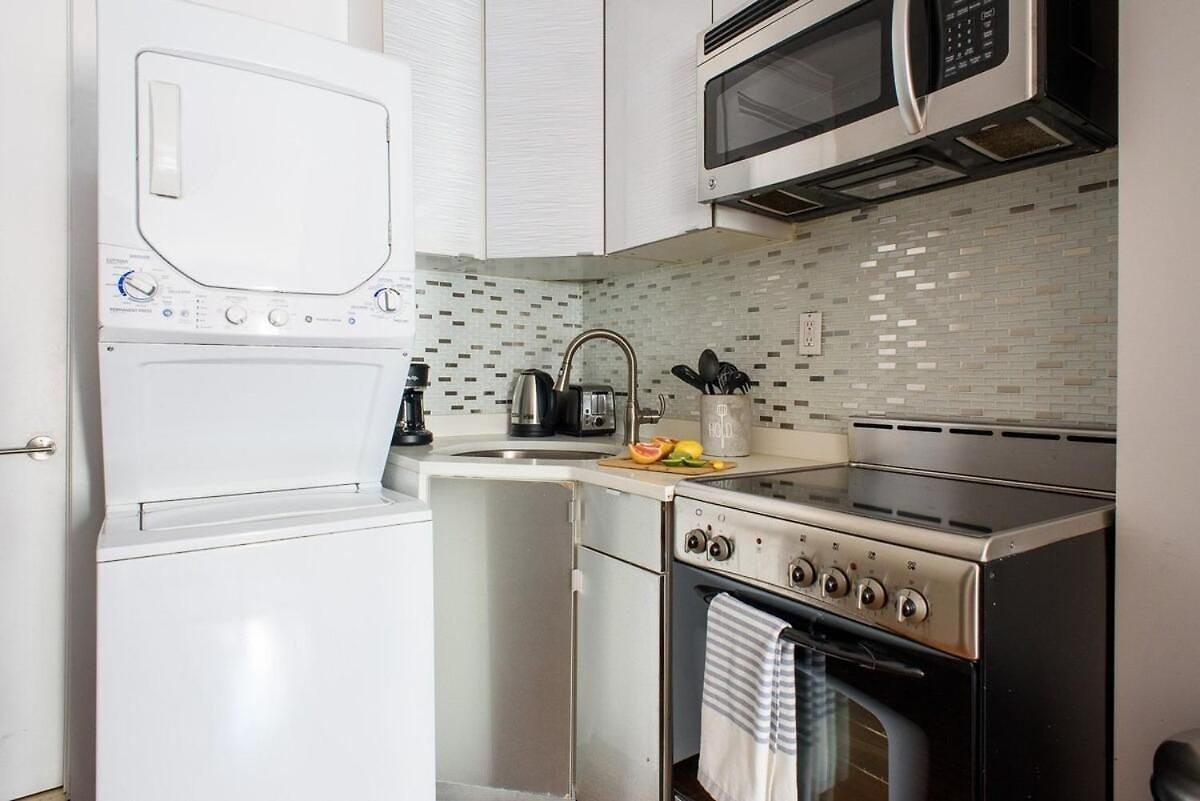 Apartment 241 East