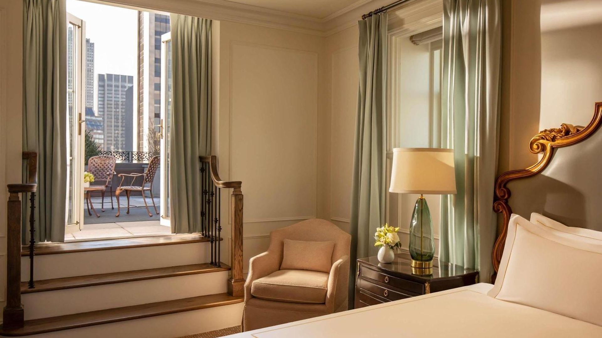 Hotel The Plaza, A Fairmont 5*