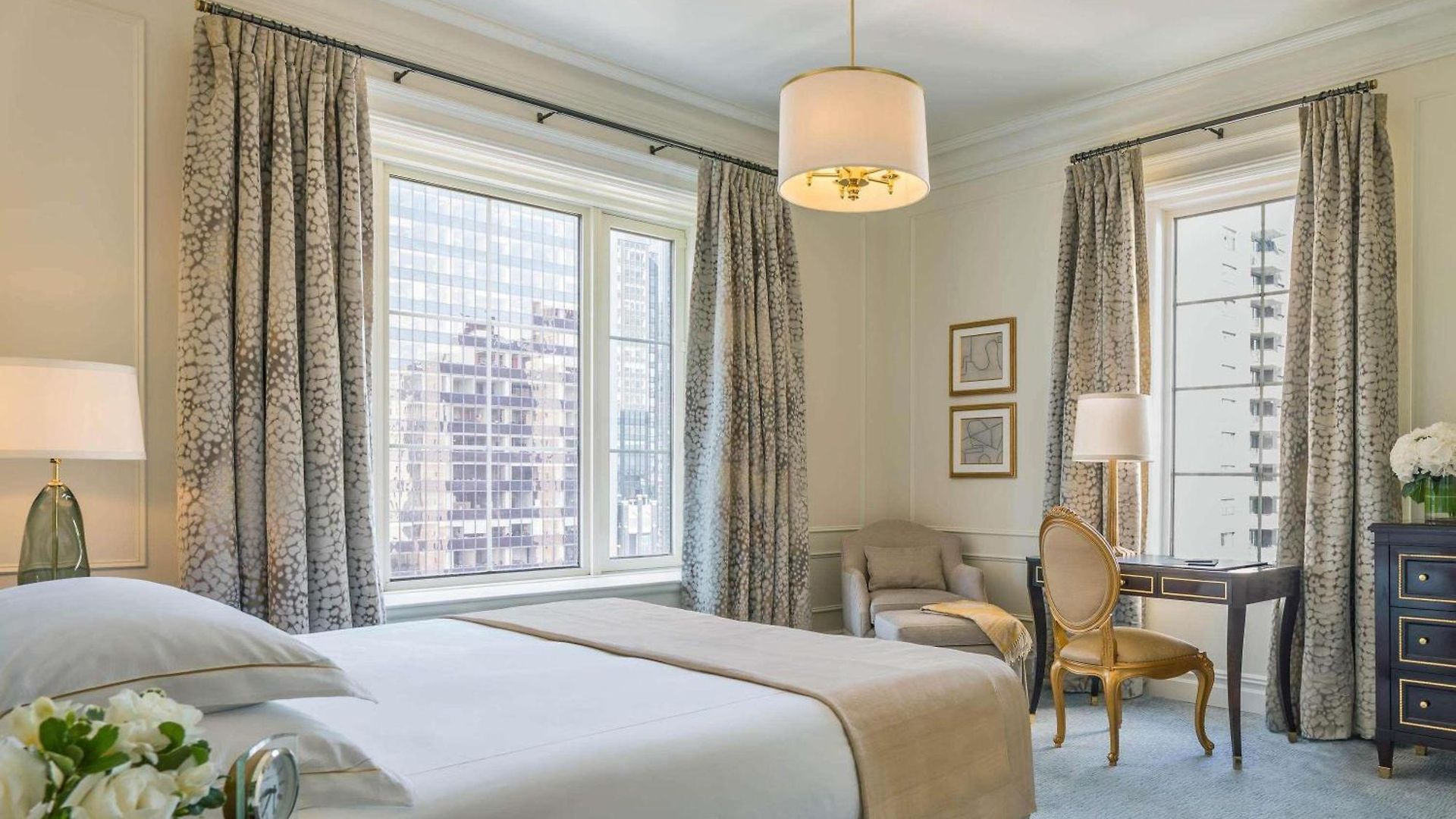 Hotel The Plaza, A Fairmont 5*