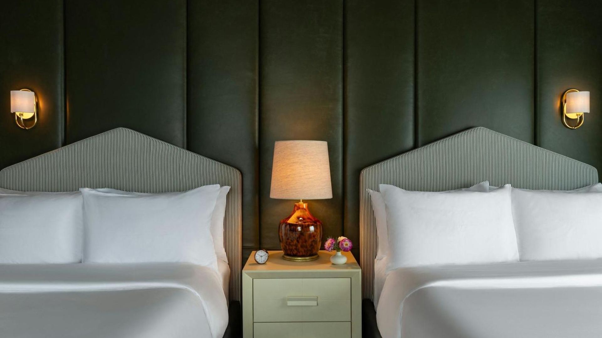 Jw Marriott Essex House Hotel 5*