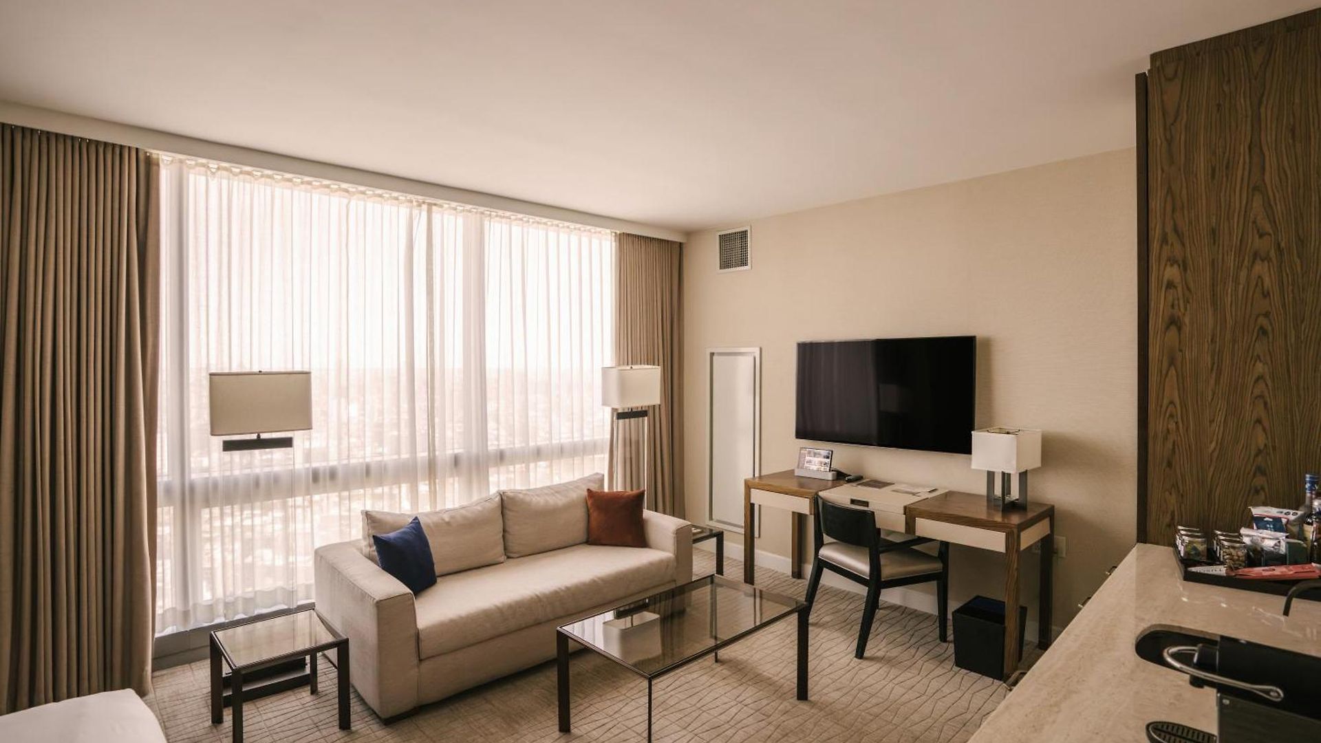 The Dominick Hotel 5*