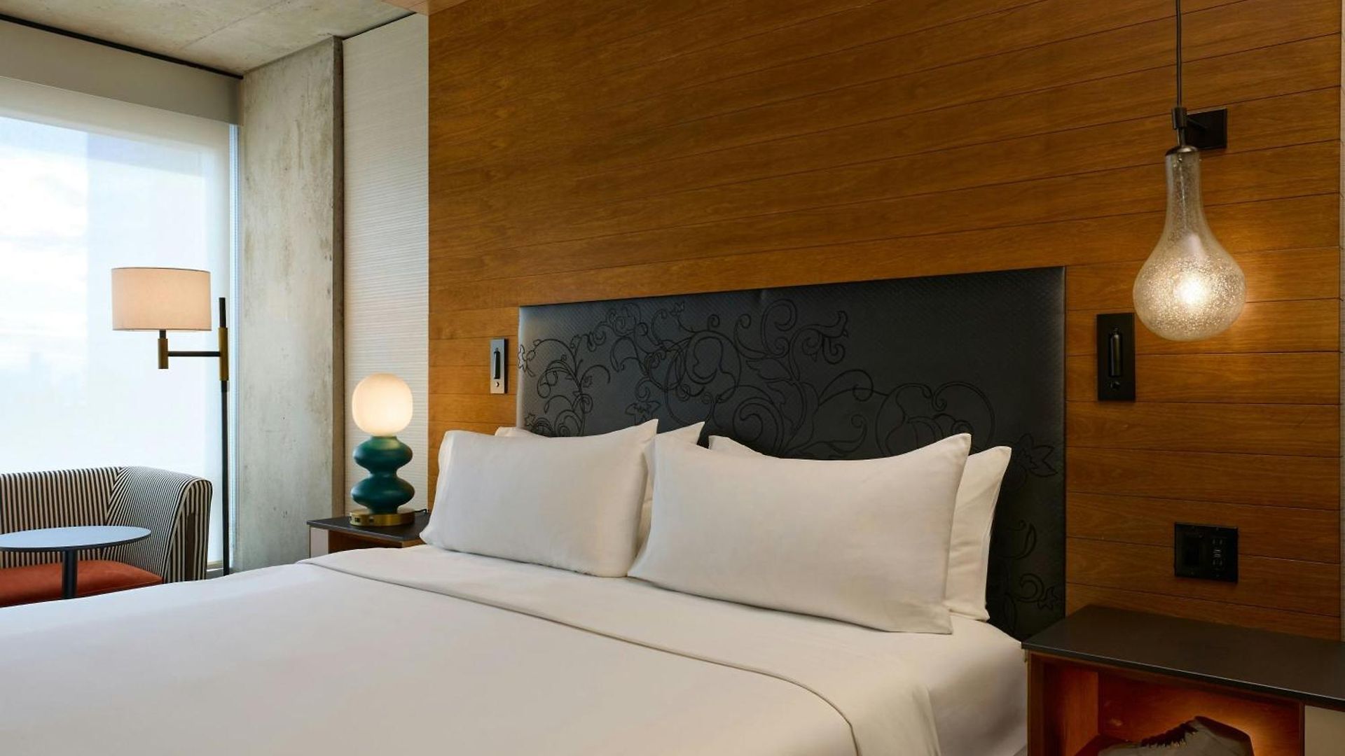 Renaissance Midtown 4*
