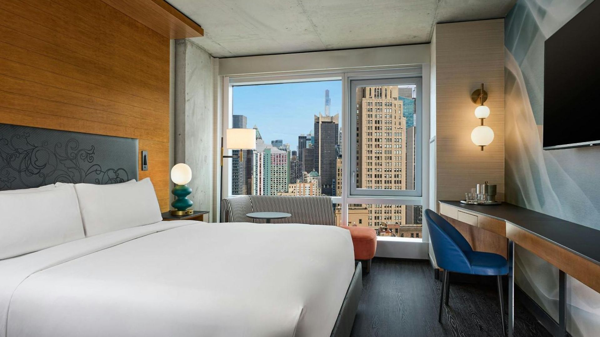 Renaissance Midtown Hotel