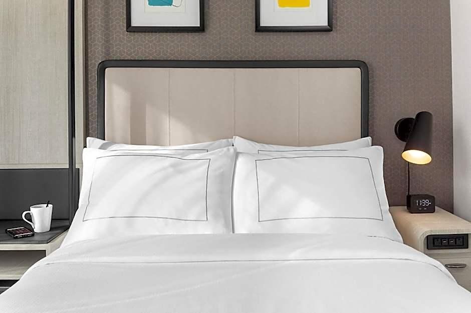 Voco Times Square South By Ihg Hotel New York