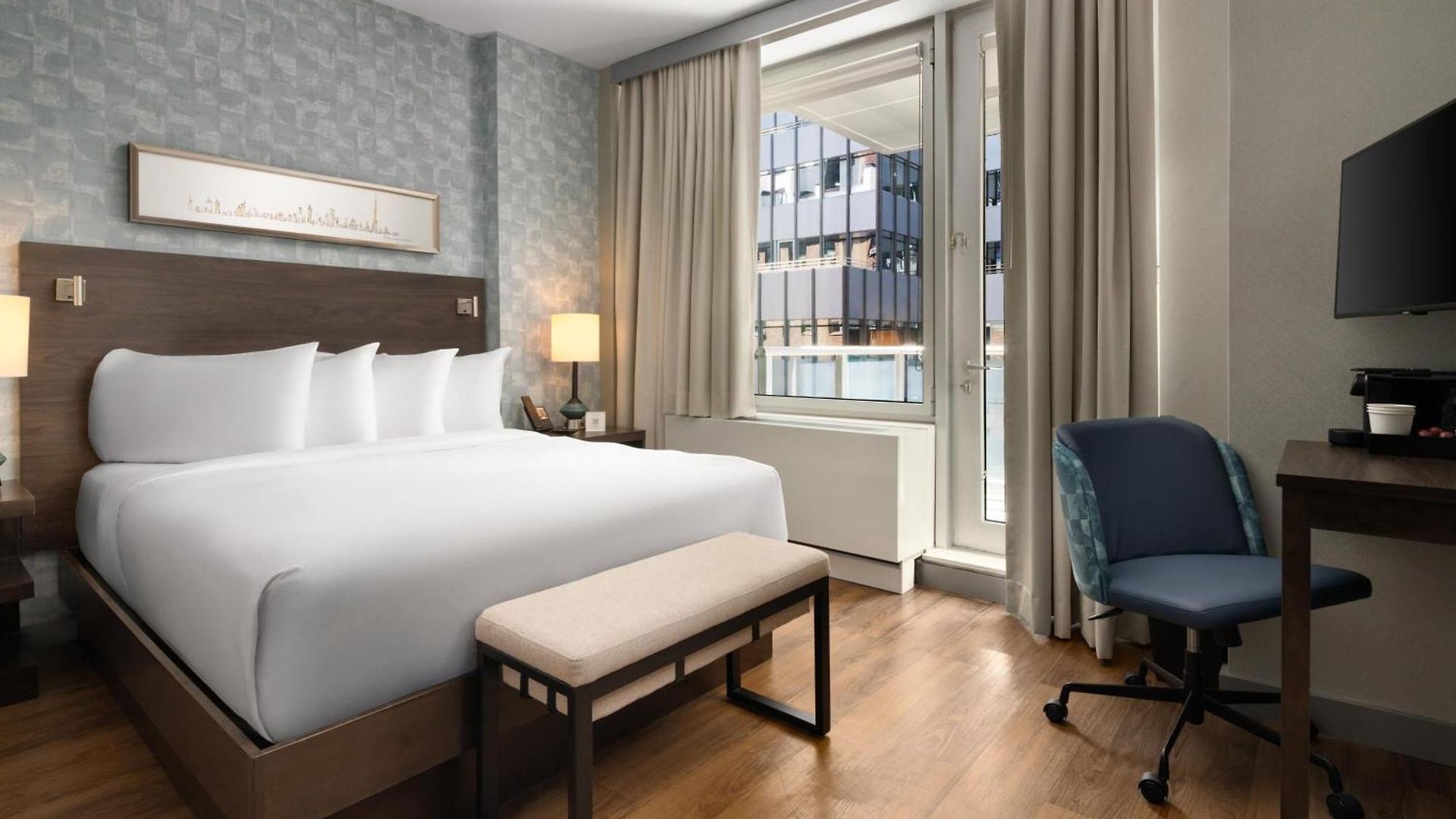 The Bernic City,tapestry Collection By Hilton Hotel New York