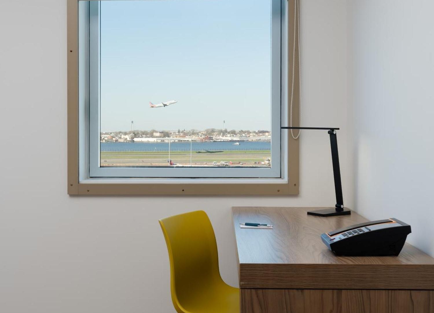Aloft By Marriott Laguardia Airport Hotel 3*