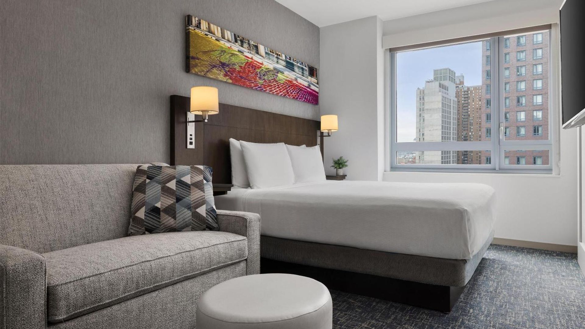 Hyatt Place - Times Square 4*