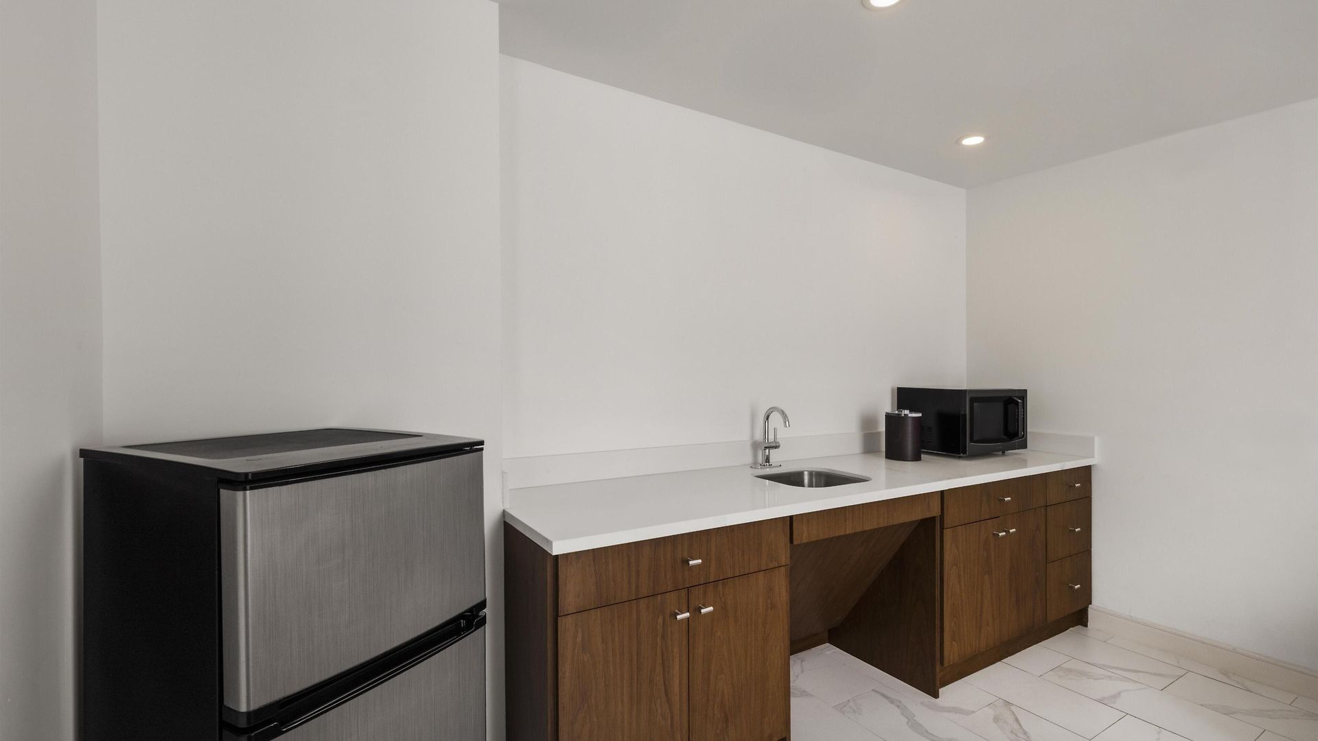 Western Premier Empire State 3*