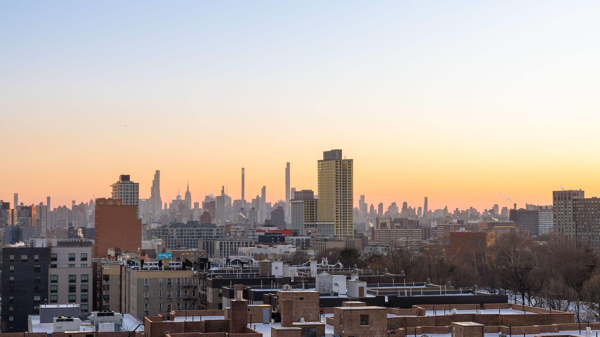 Hotel Super 8 By Wyndham Bronx Near Stadium New York