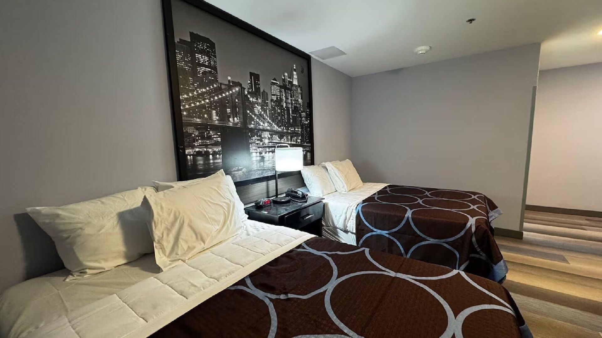 Hotel Super 8 By Wyndham Brooklyn Fulton Street Broadway Junction 2*