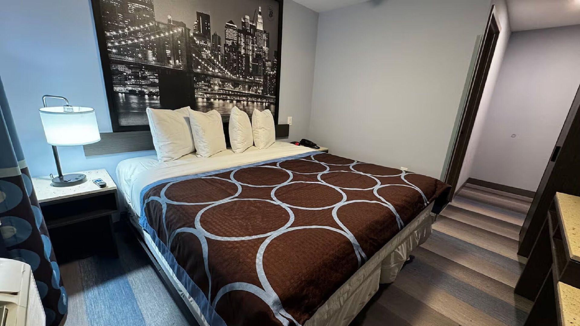 Super 8 By Wyndham Brooklyn Fulton Street Broadway Junction Hotel