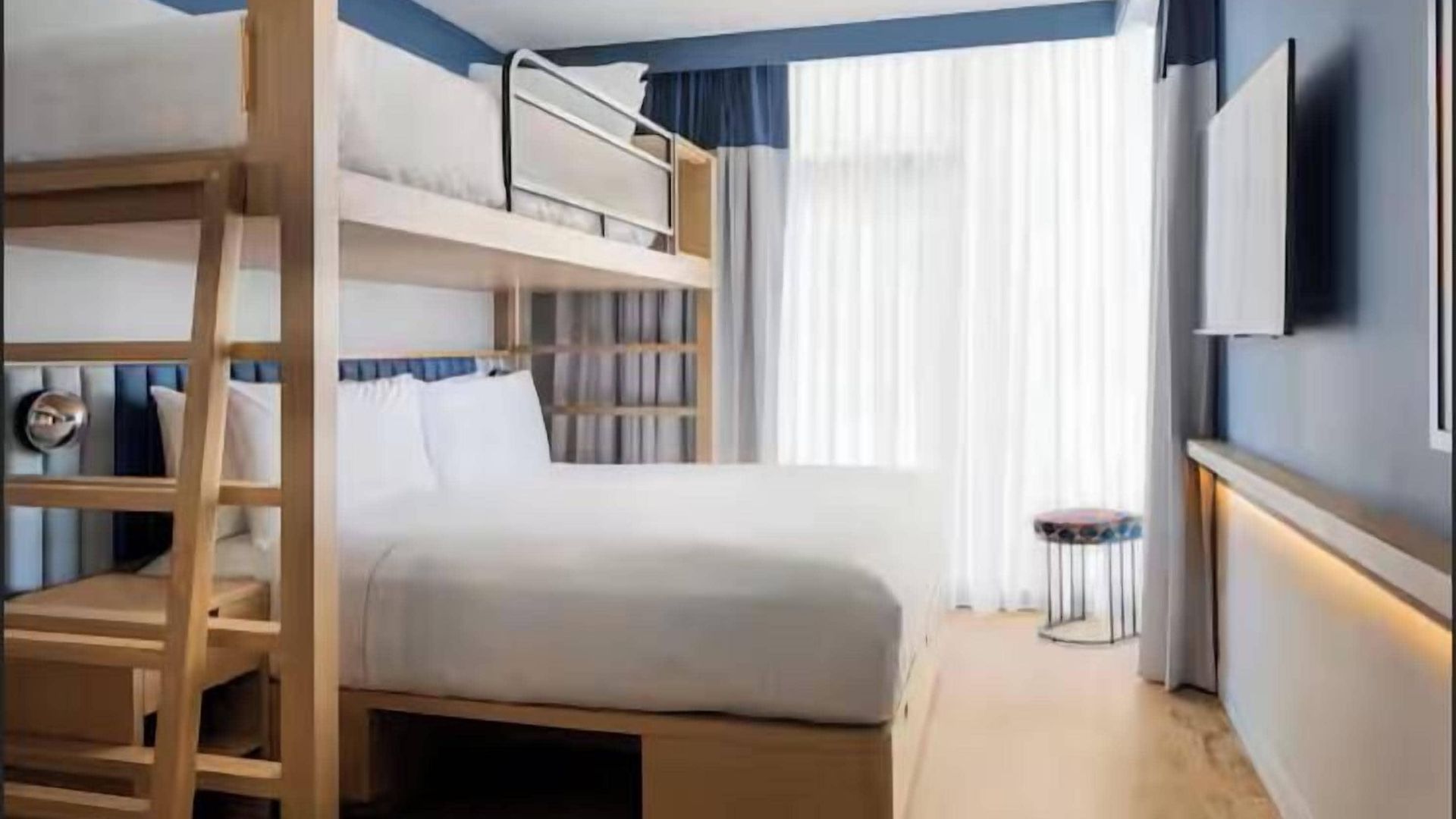 Motto By Hilton Chelsea