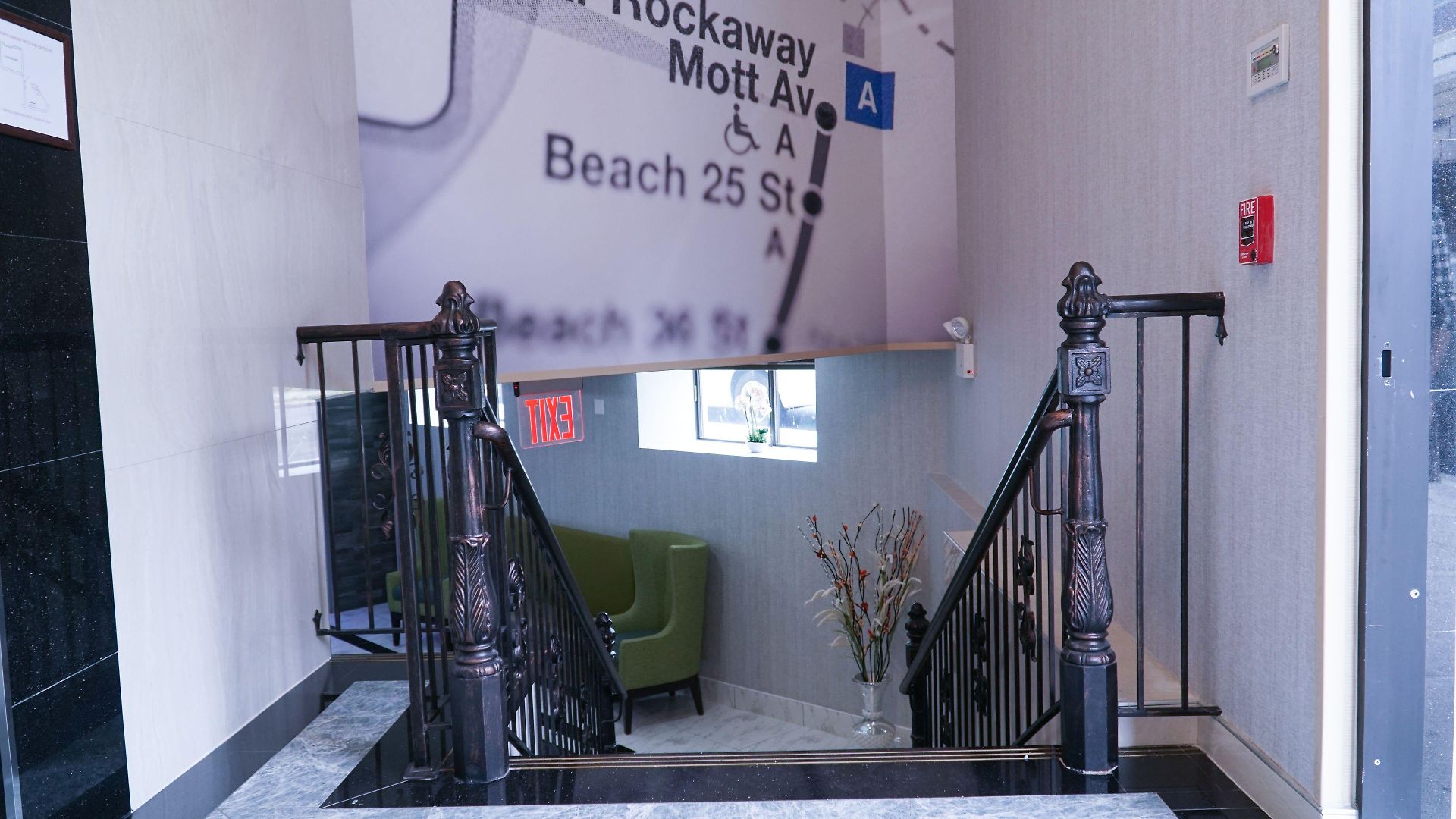 Hotel Mint Jfk Airport 3*
