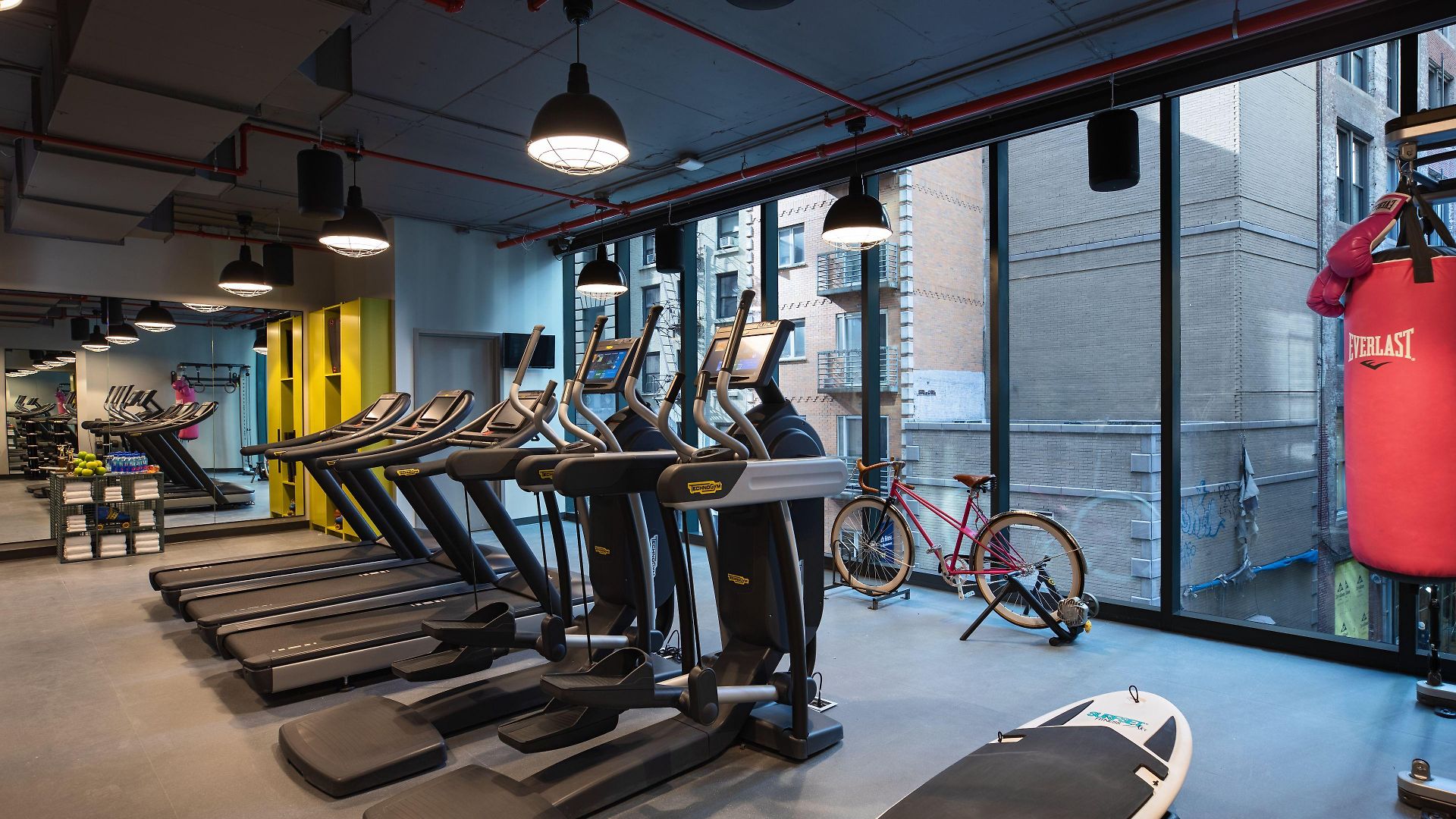 Moxy Nyc Downtown Hotel New York