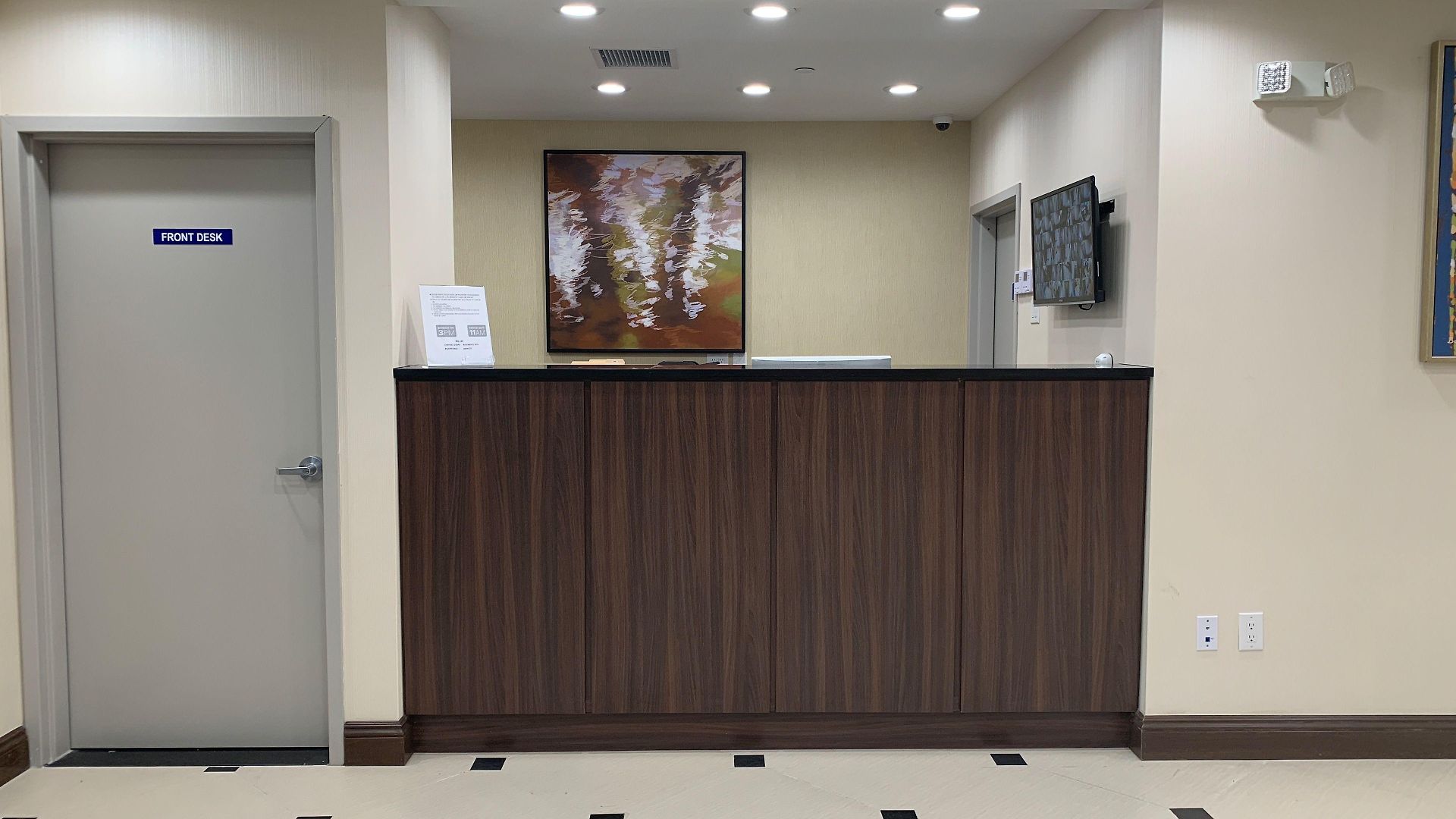 Hotel Voyage 2*