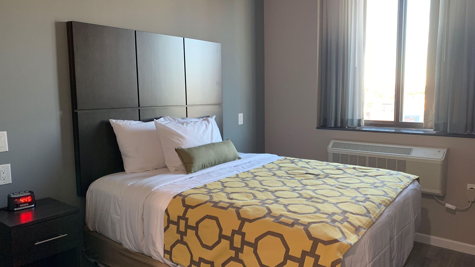 Voyage Hotel 2*