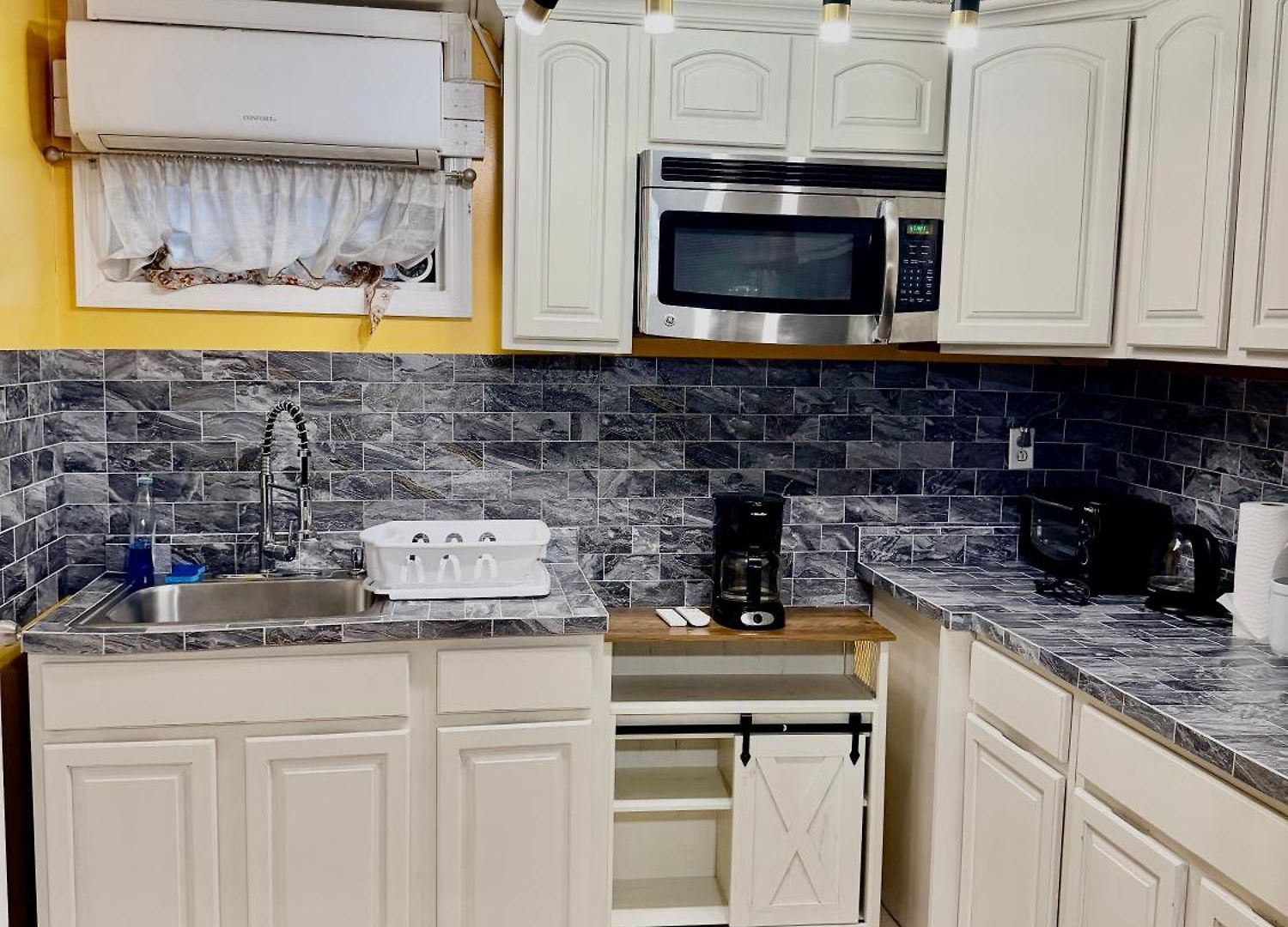Large 3-bedrooms/2-bath Apt, One Block To Train New York